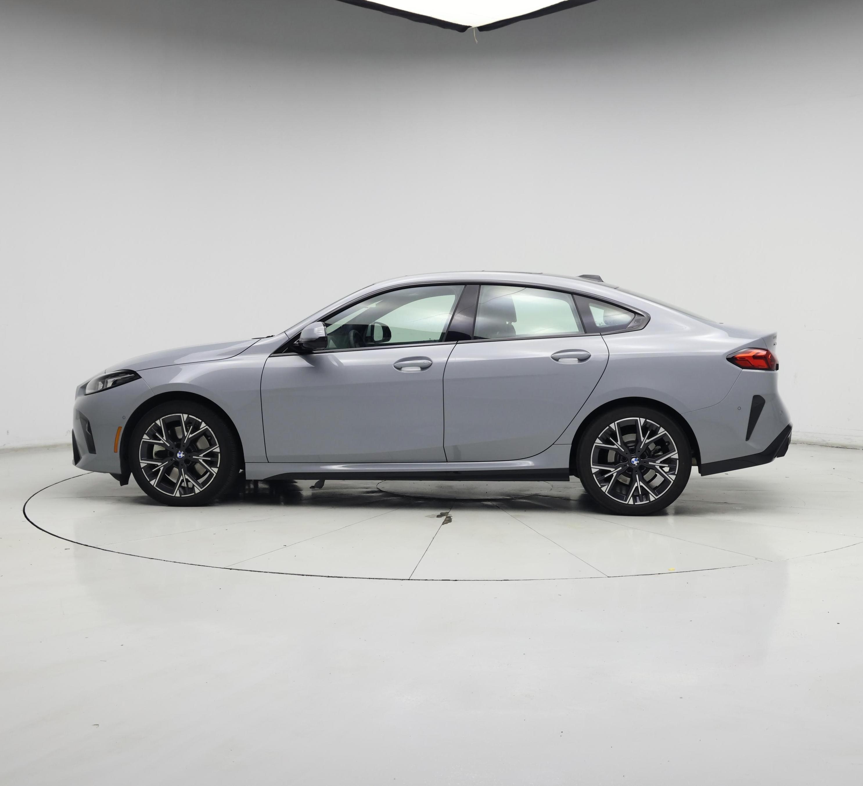 Thumbnail: 2025 BMW 2 Series - 3