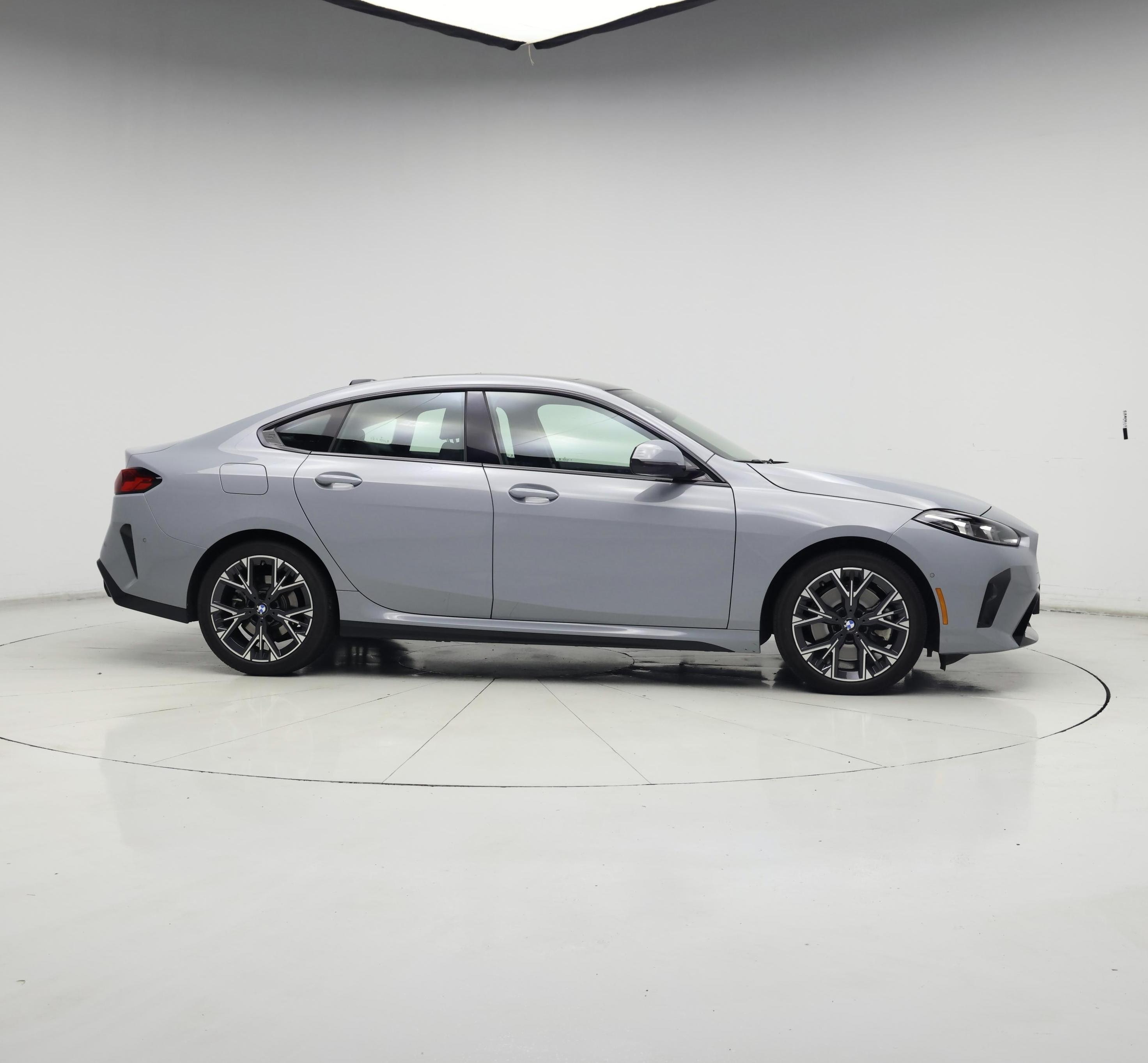 Thumbnail: 2025 BMW 2 Series - 7