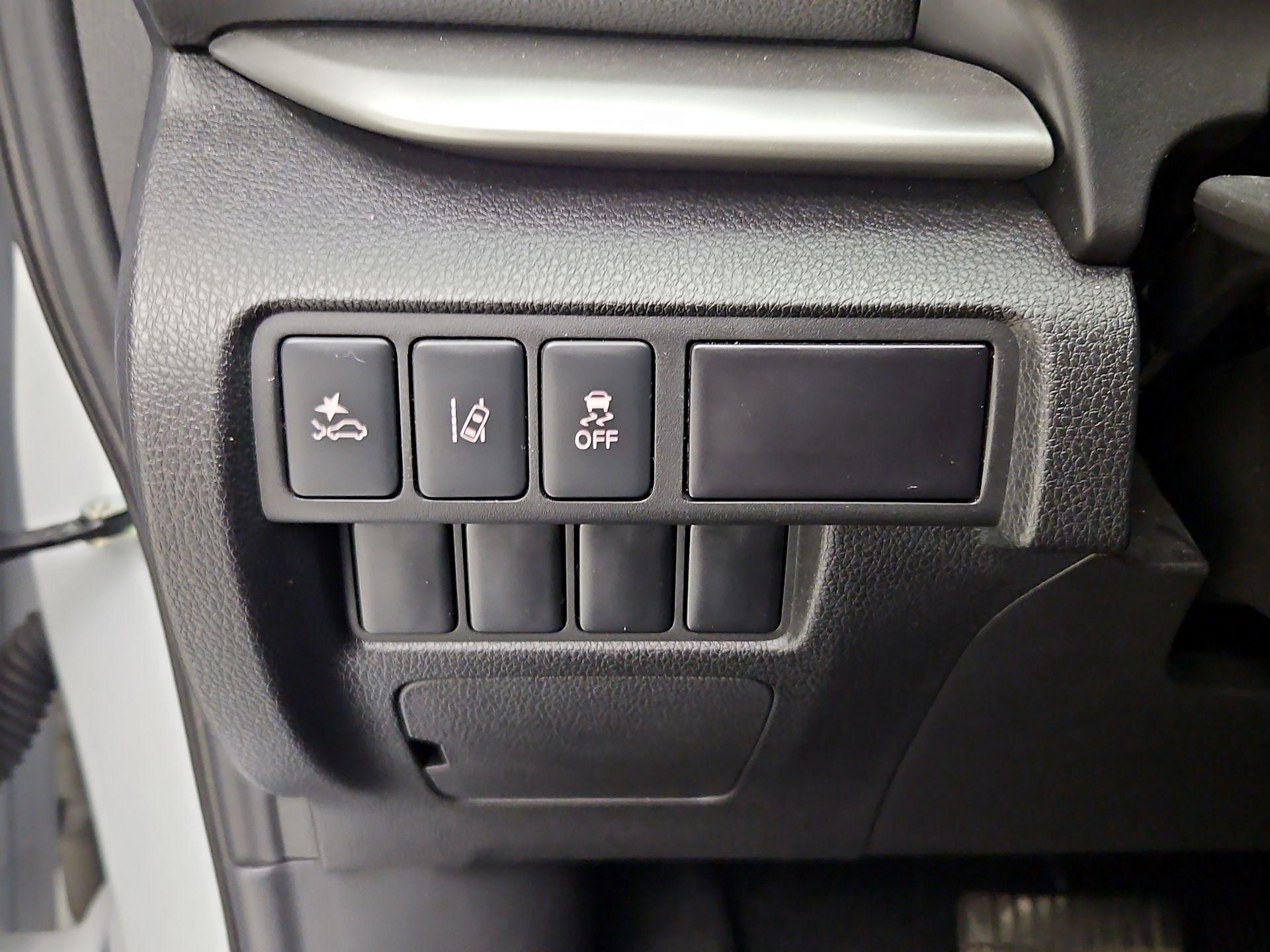 Thumbnail: 2024 Mitsubishi Eclipse Cross - 13