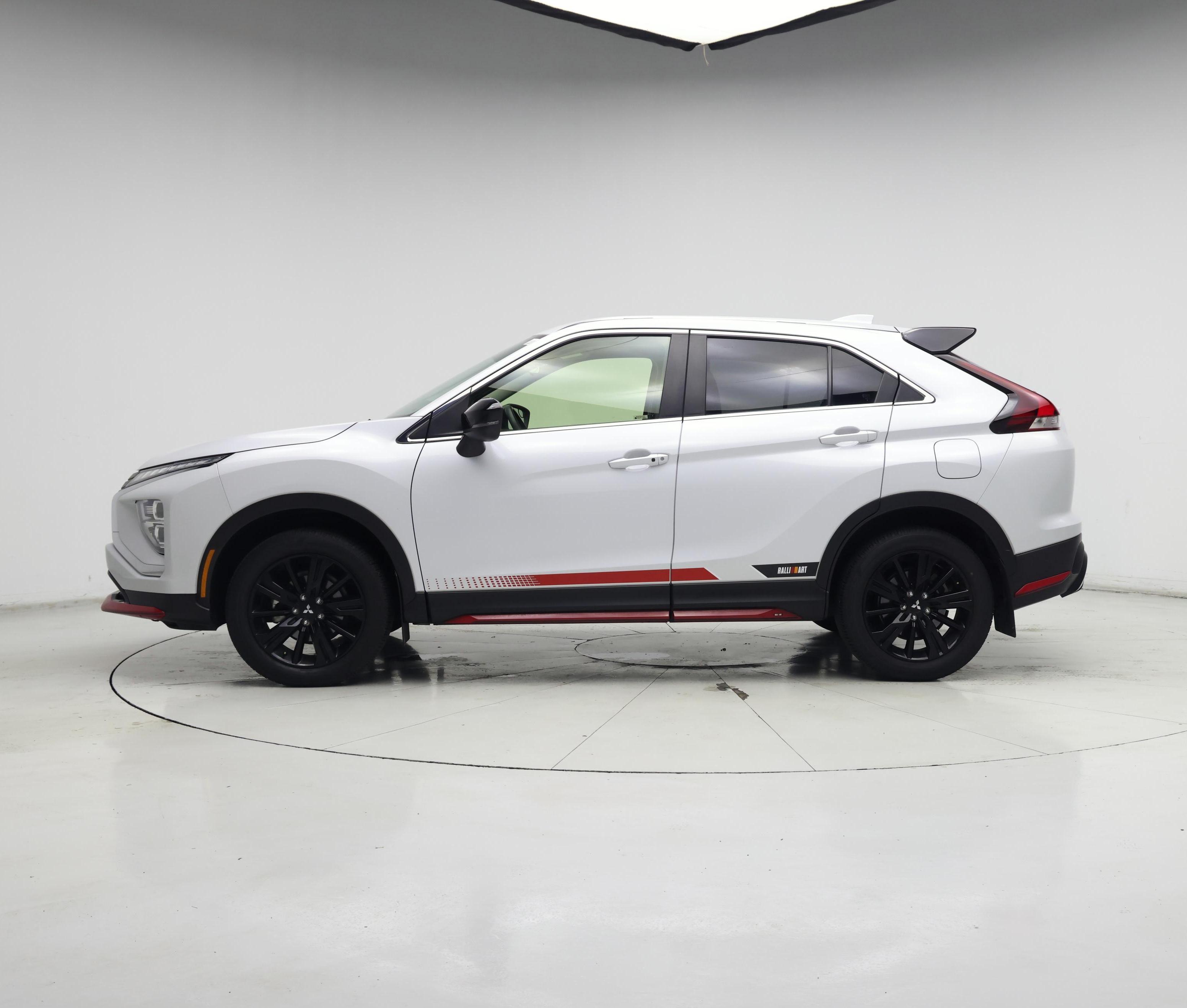 Thumbnail: 2024 Mitsubishi Eclipse Cross - 3