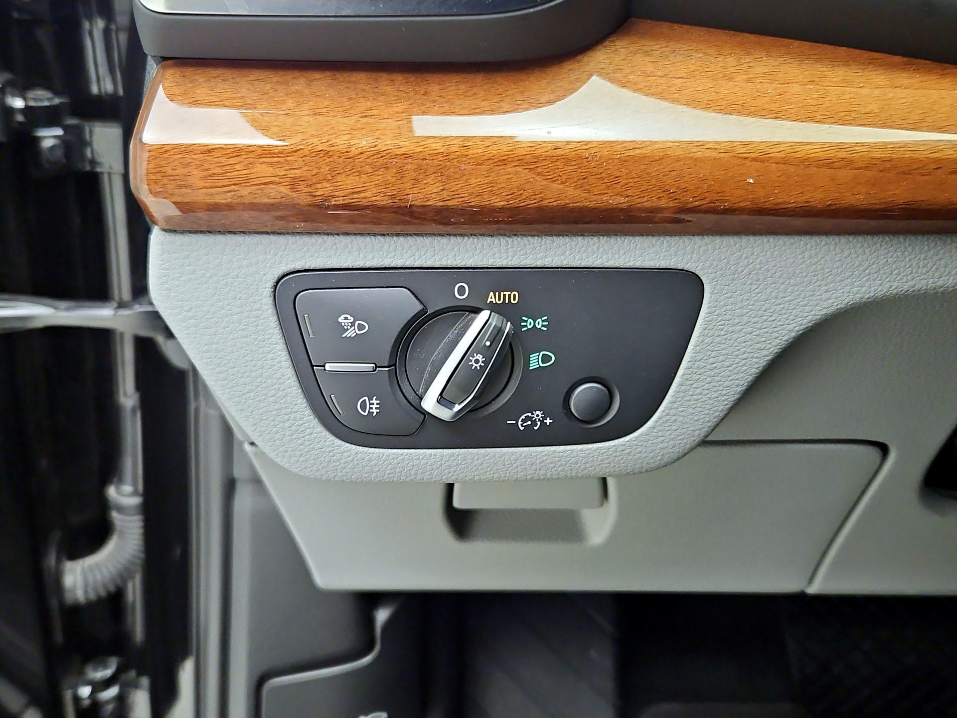 Thumbnail: 2023 Audi Q5 - 13