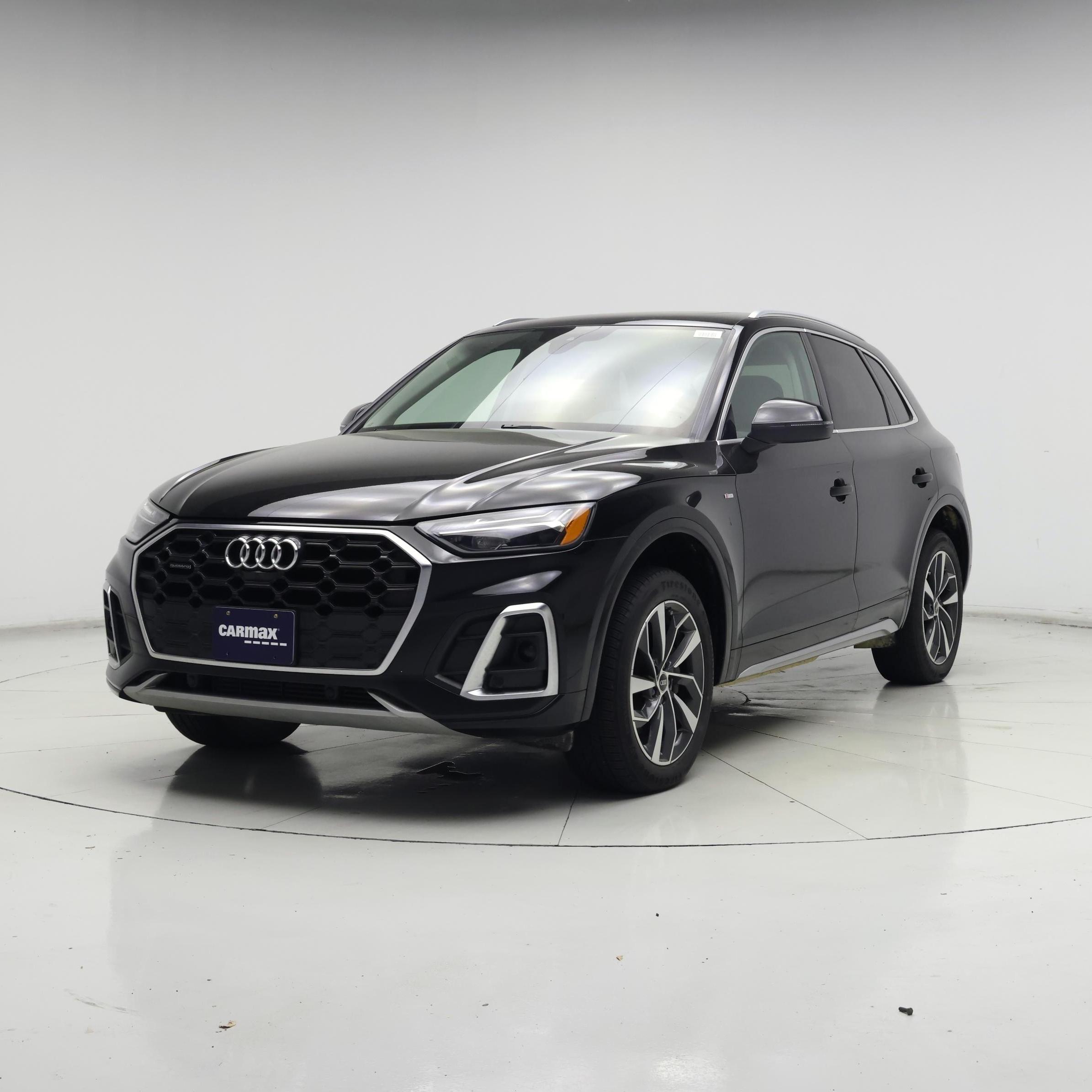 Thumbnail: 2023 Audi Q5 - 4