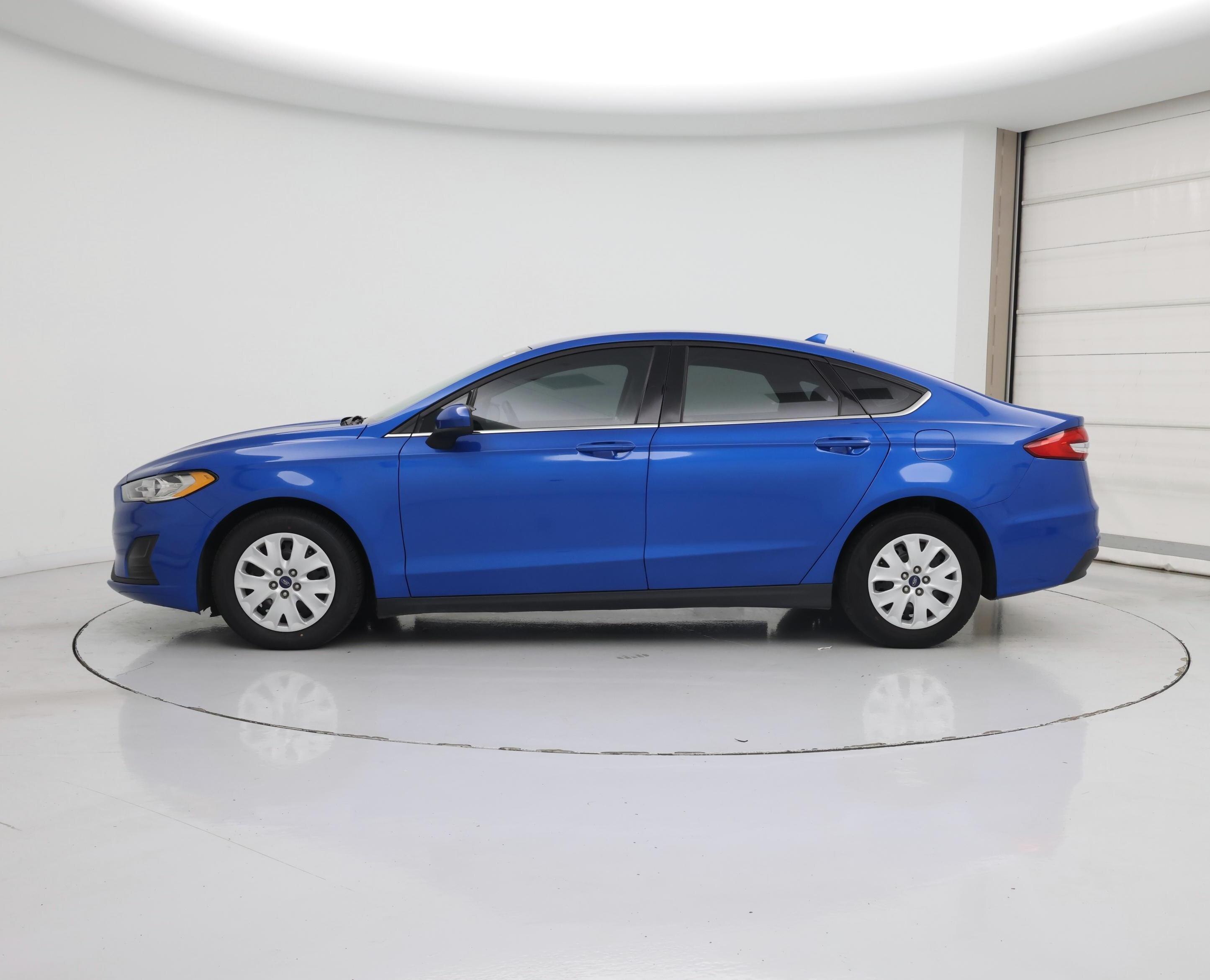 Thumbnail: 2020 Ford Fusion - 3