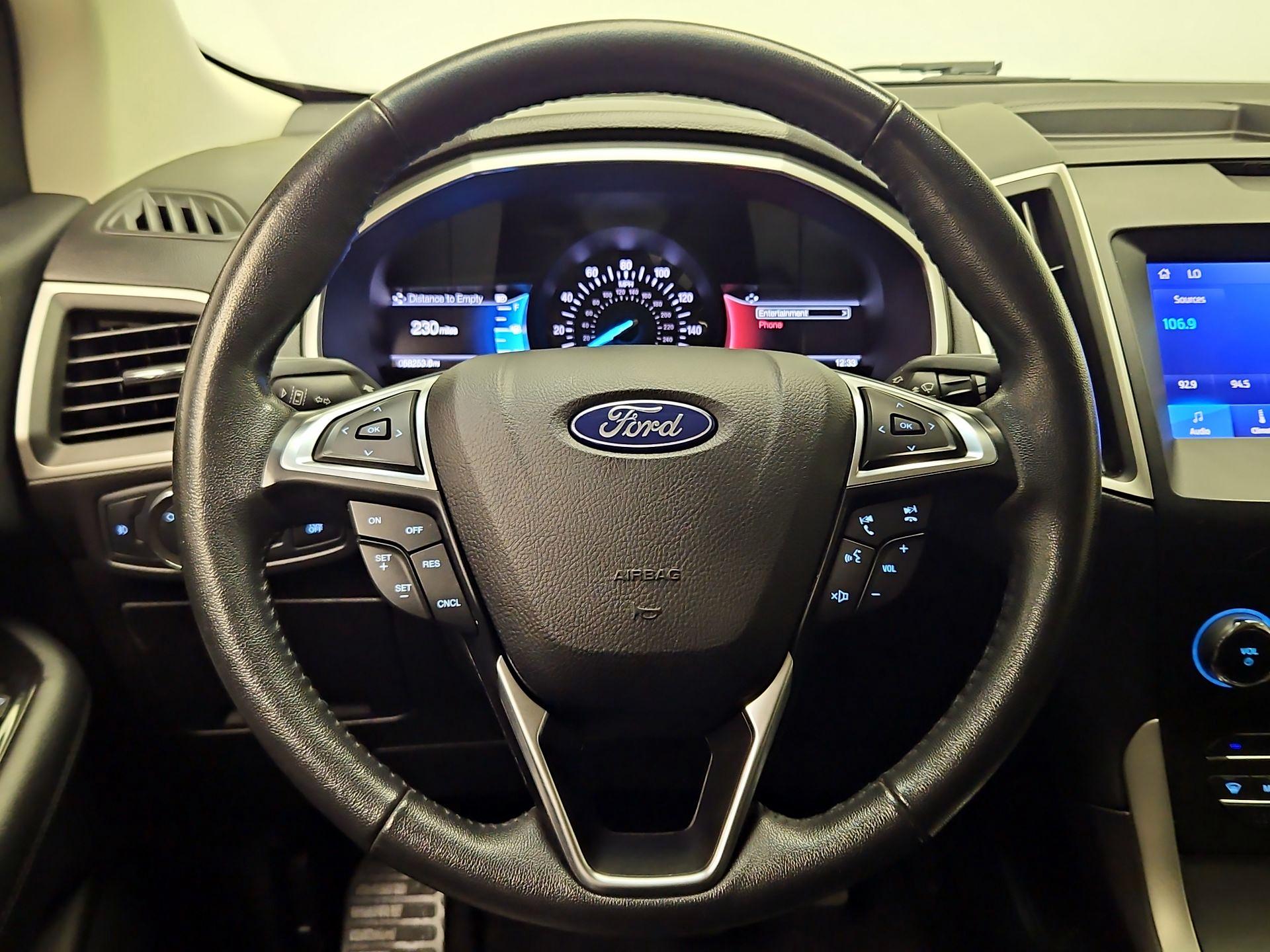 Thumbnail: 2020 Ford Edge - 10