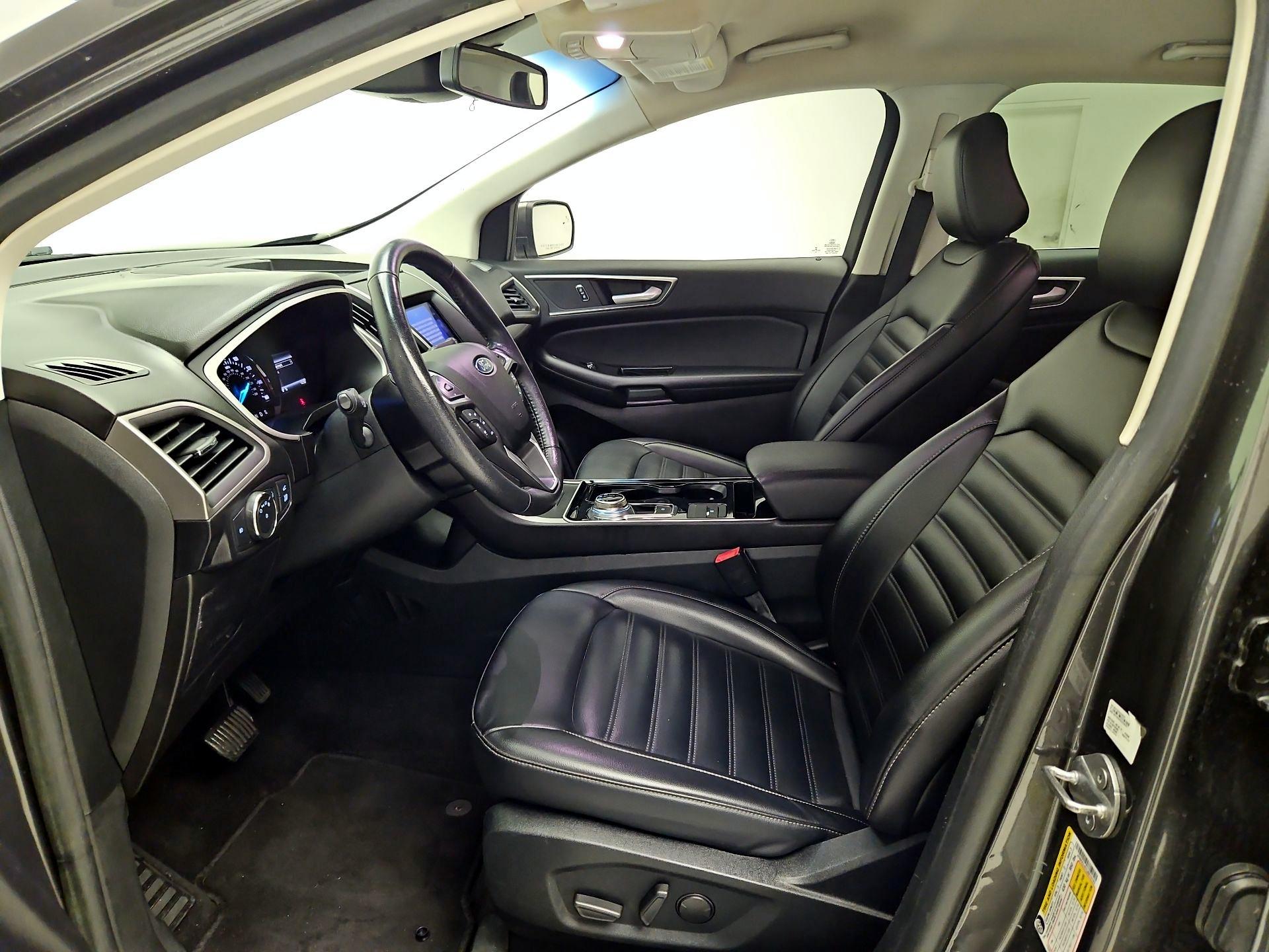 Thumbnail: 2020 Ford Edge - 11