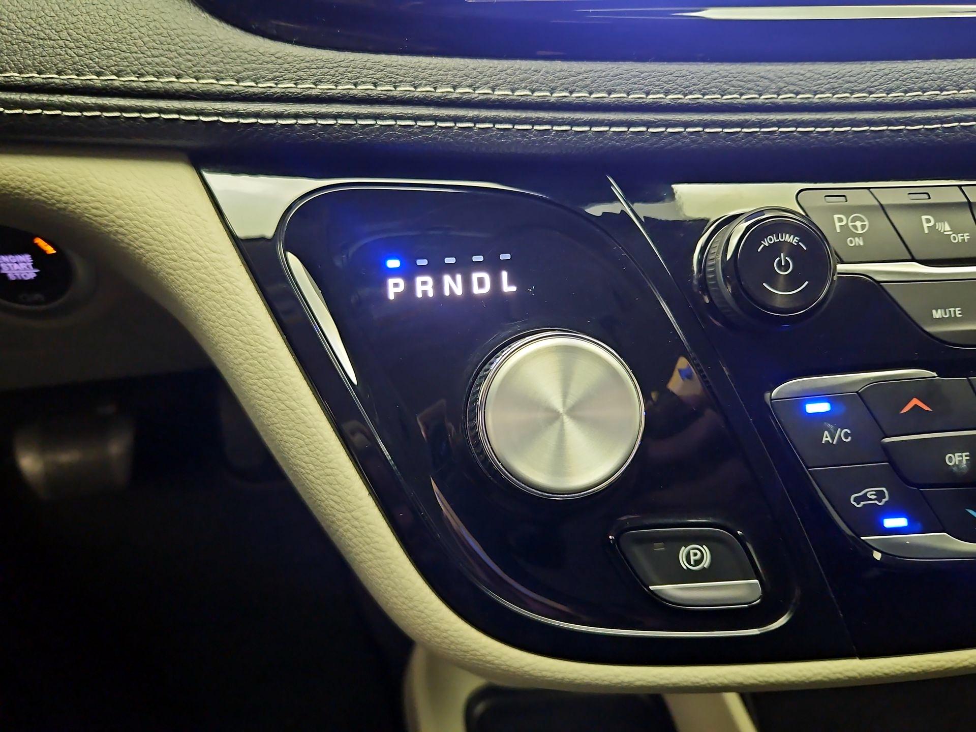 Thumbnail: 2022 Chrysler Pacifica - 17