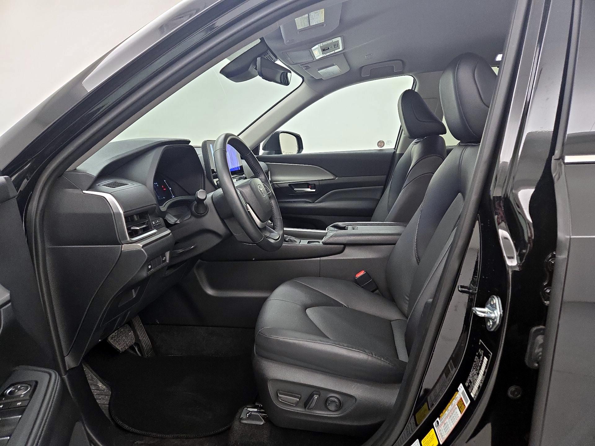 Thumbnail: 2025 Toyota Grand Highlander - 11