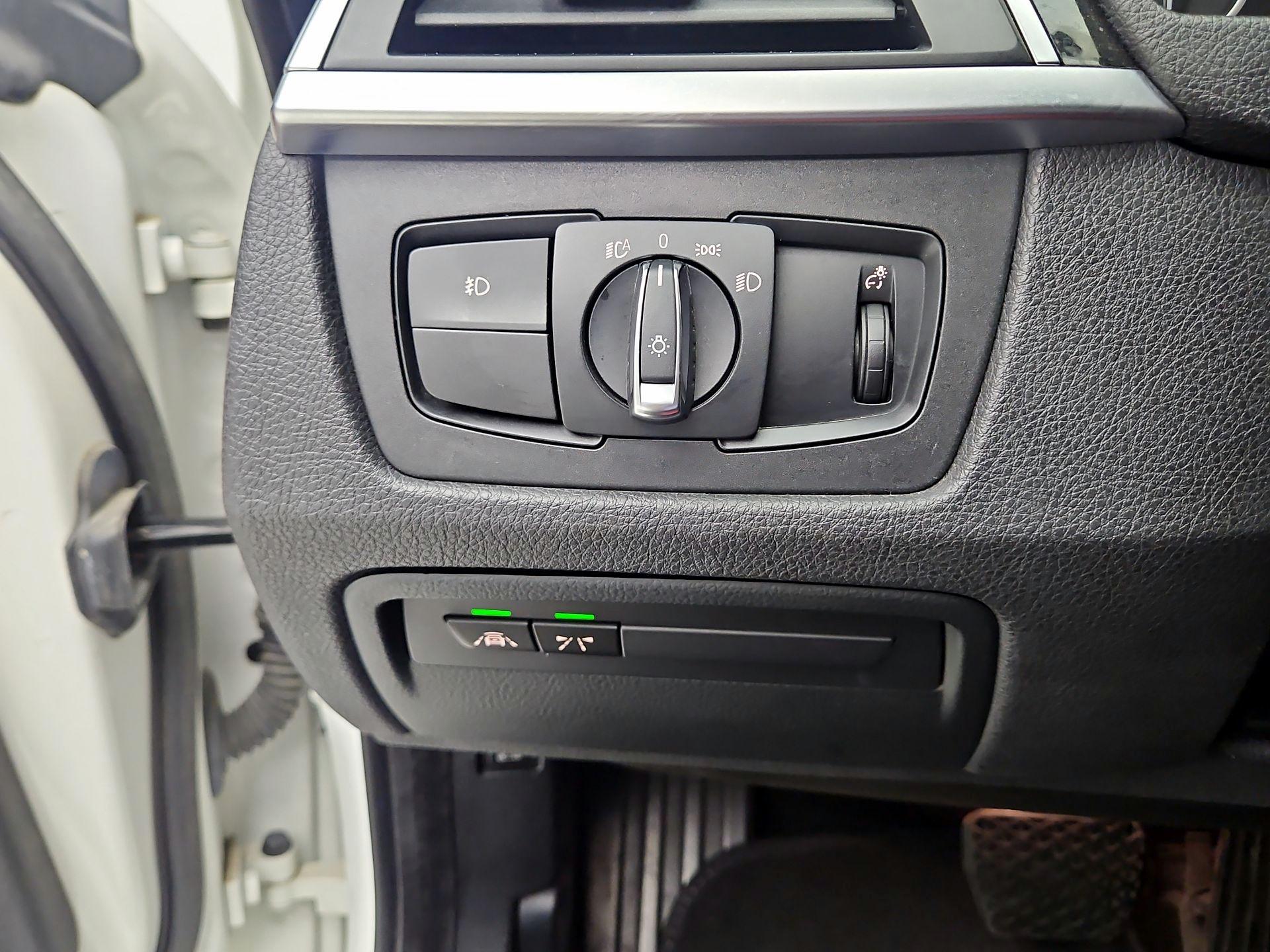 Thumbnail: 2018 BMW 3 Series - 13