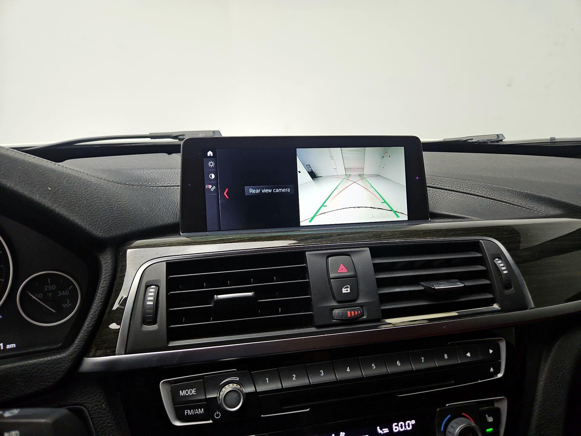 Thumbnail: 2018 BMW 3 Series - 15