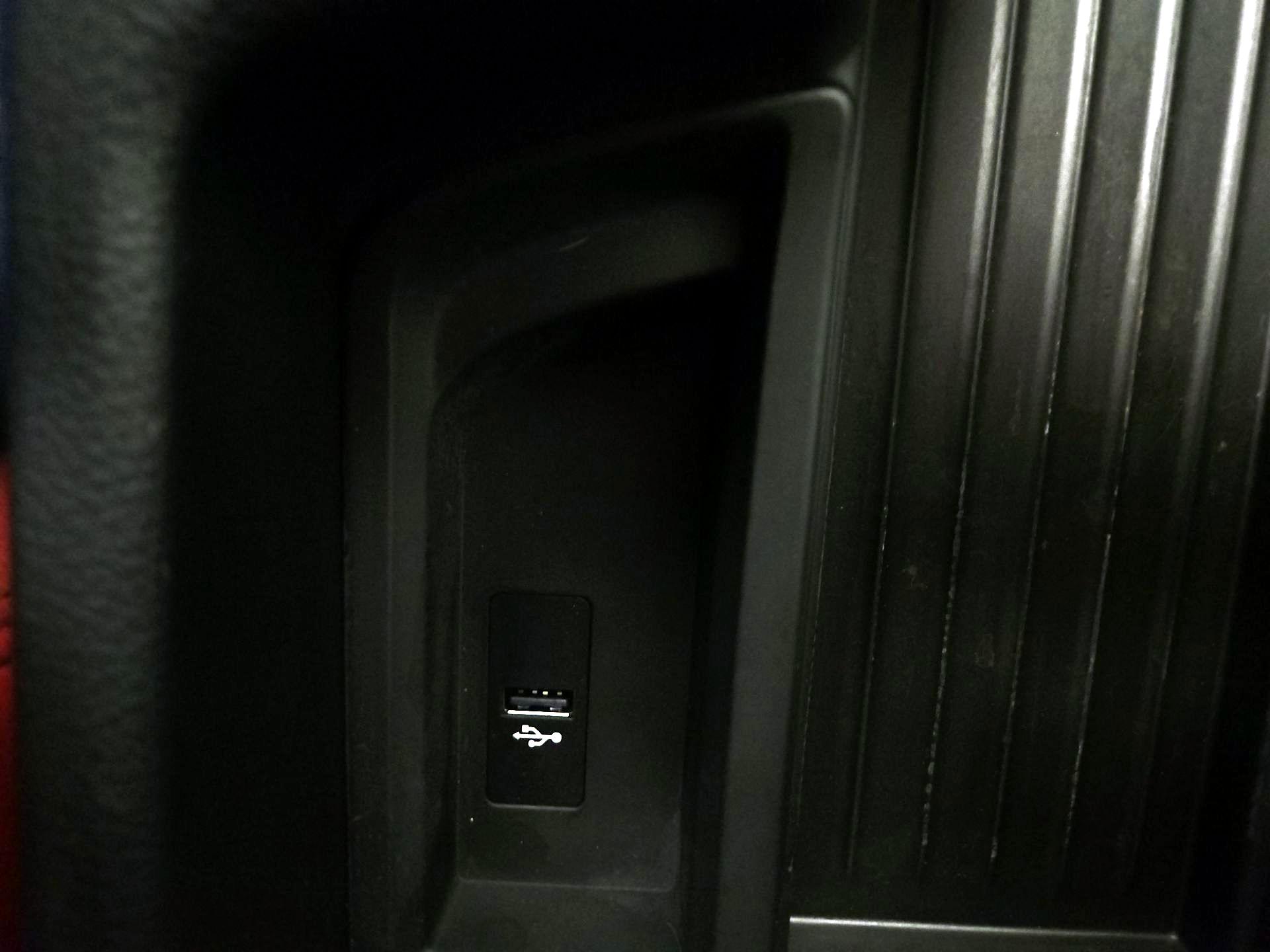 Thumbnail: 2018 BMW 3 Series - 19