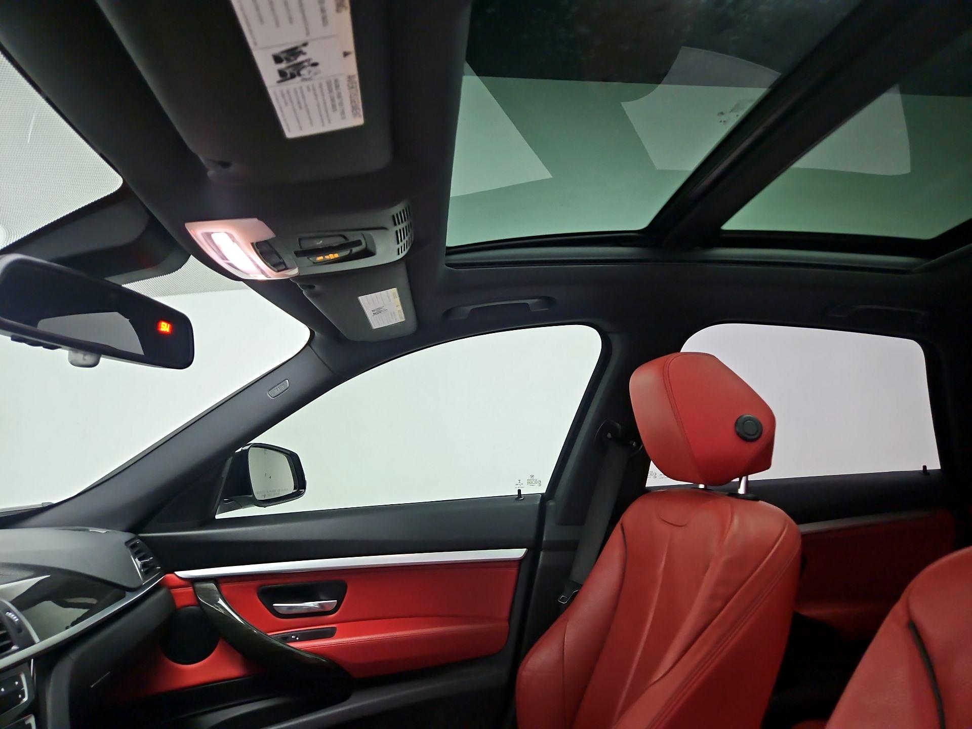 Thumbnail: 2018 BMW 3 Series - 20