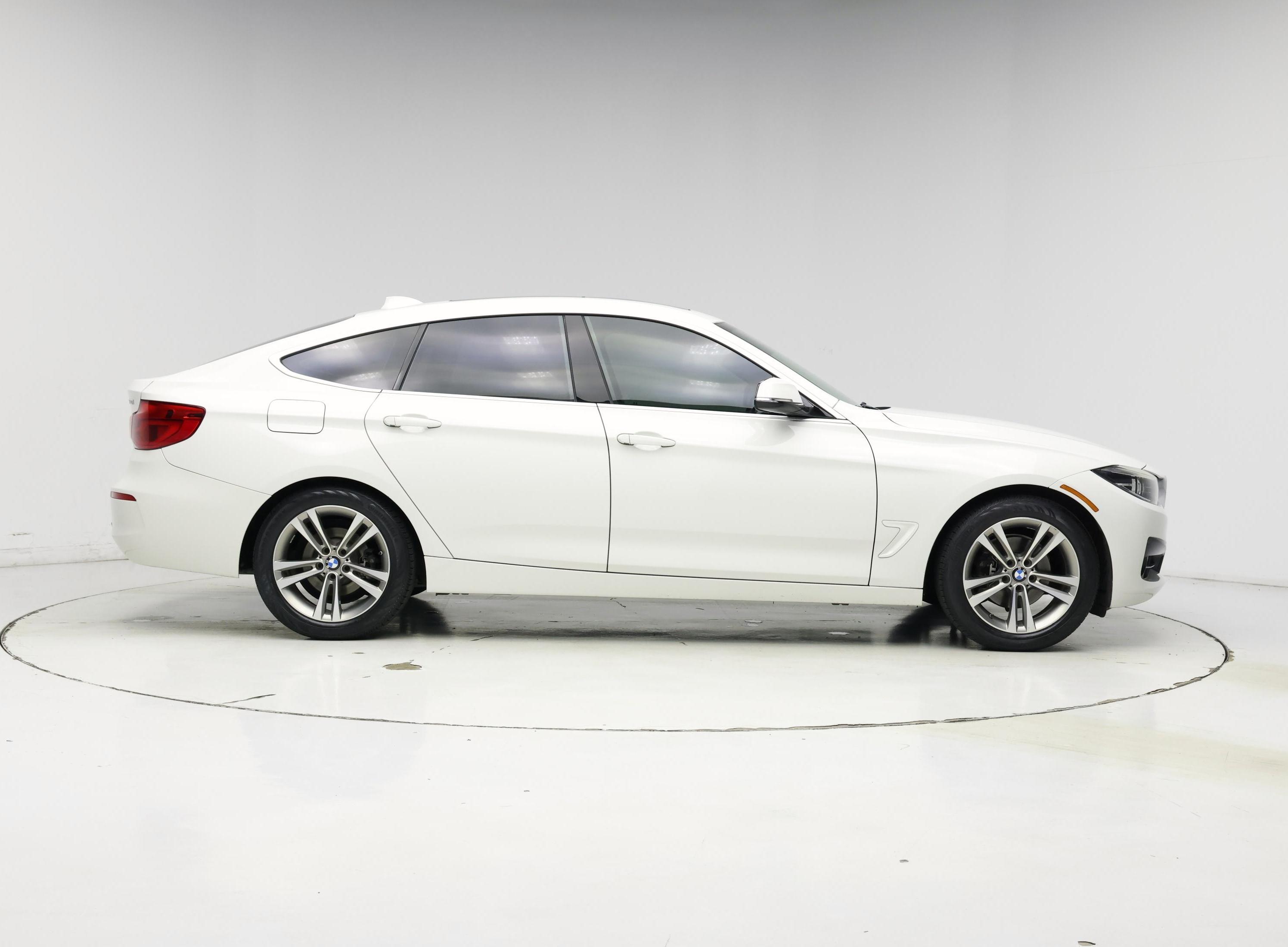 Thumbnail: 2018 BMW 3 Series - 7