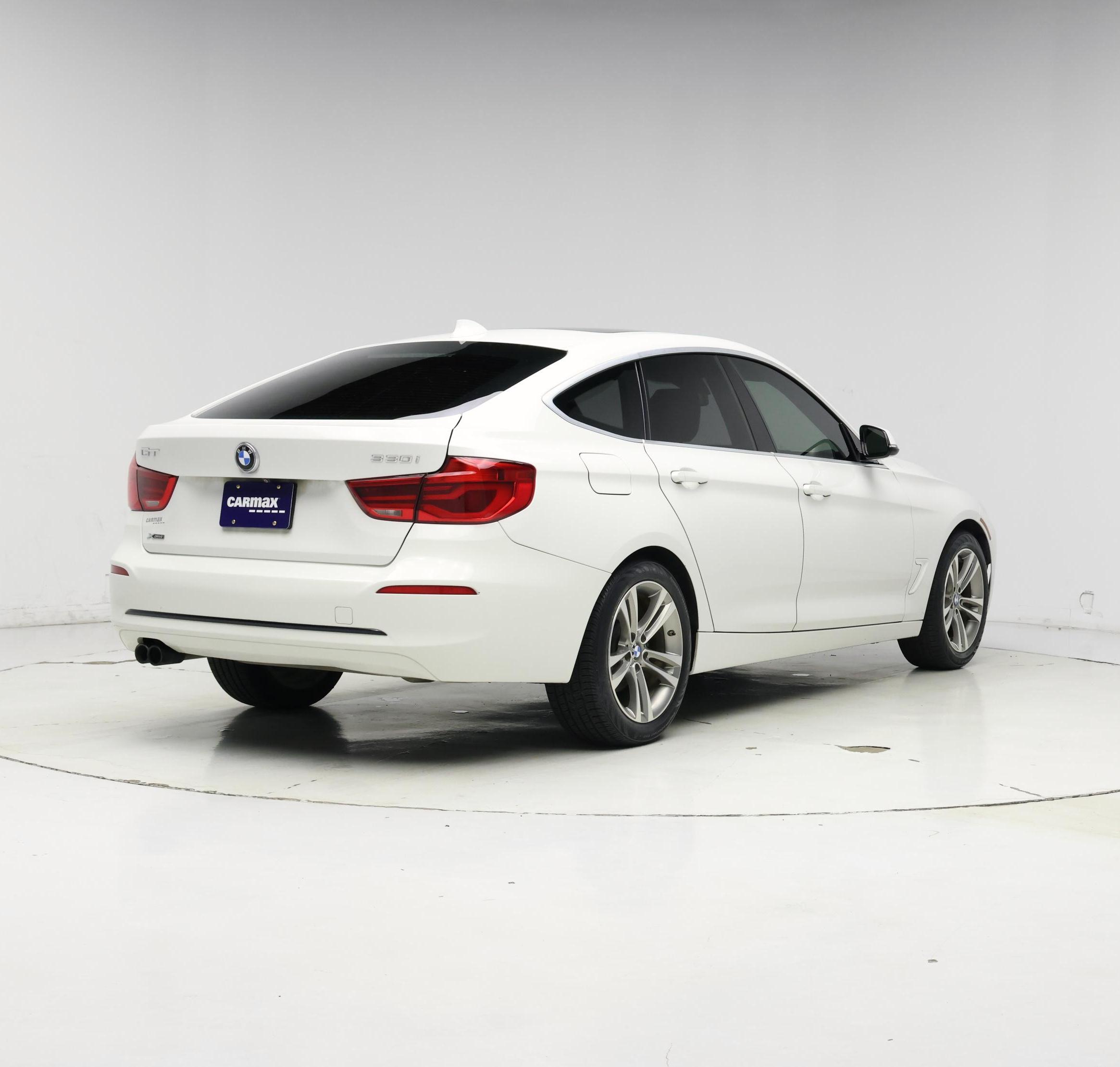 Thumbnail: 2018 BMW 3 Series - 8