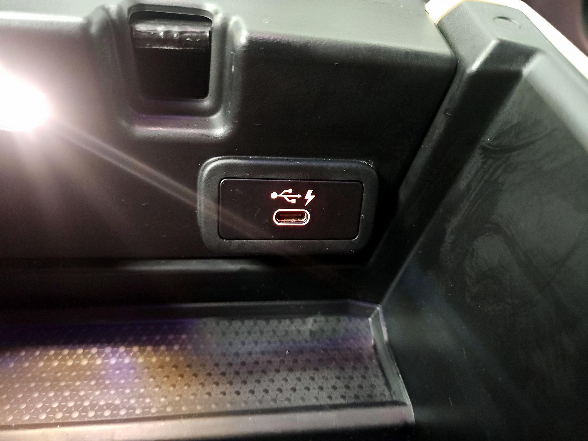 Thumbnail: 2021 BMW 3 Series - 19