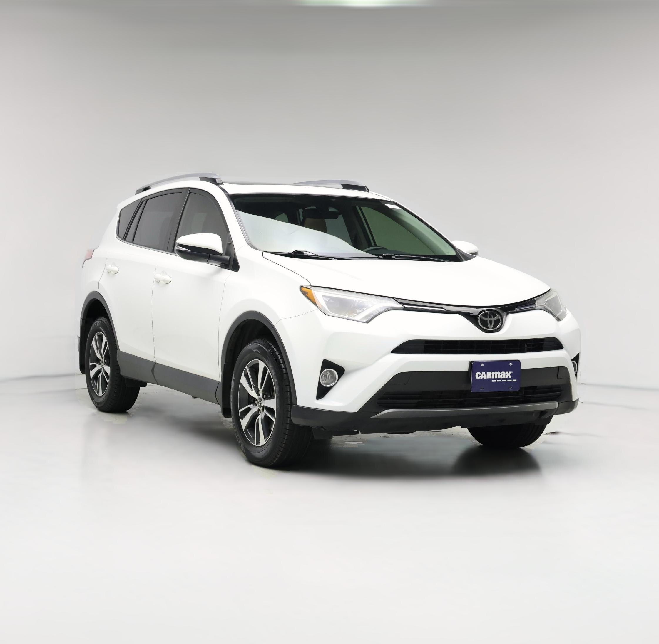 Thumbnail: 2017 Toyota RAV4 - 1