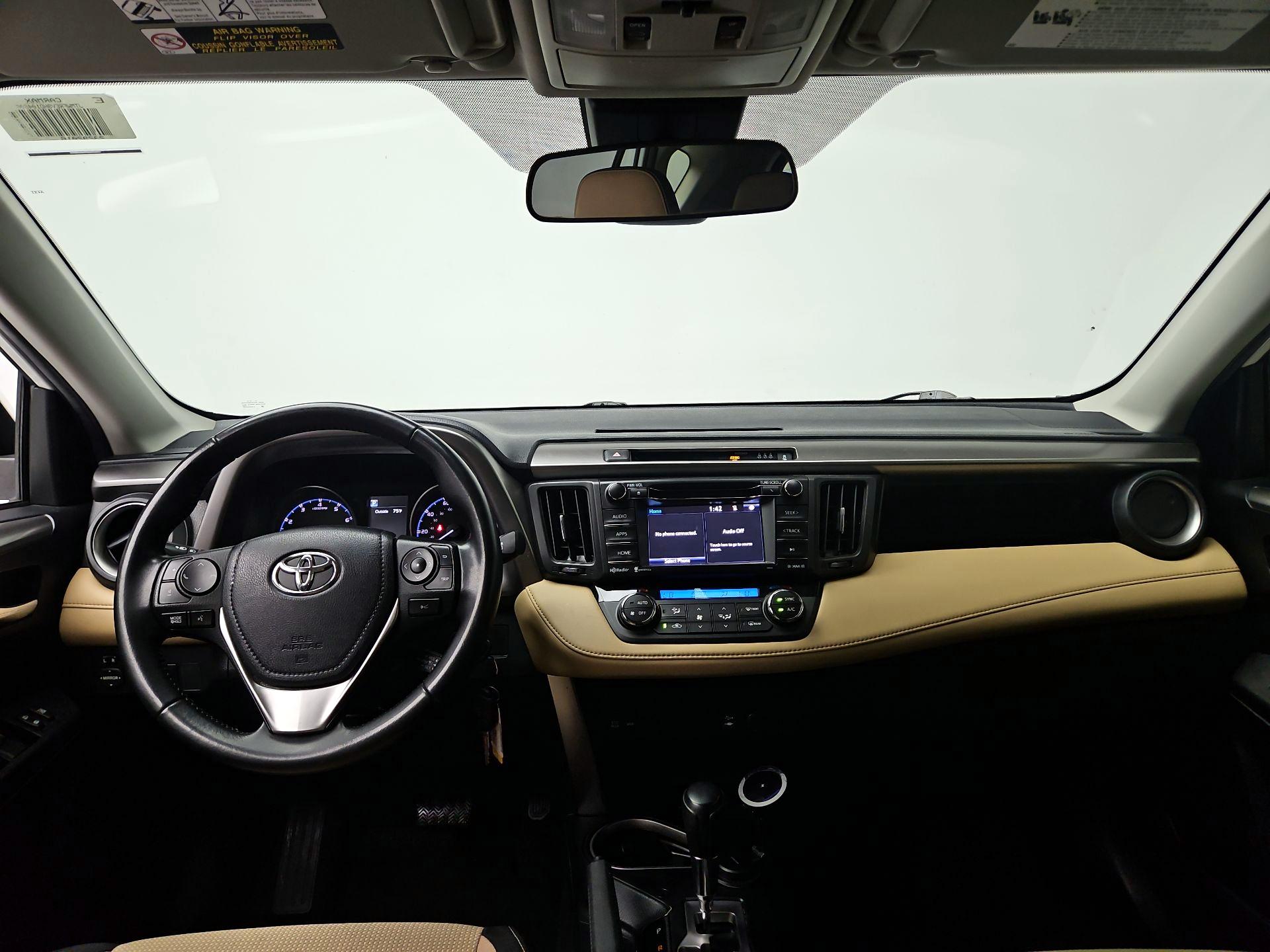 Thumbnail: 2017 Toyota RAV4 - 9