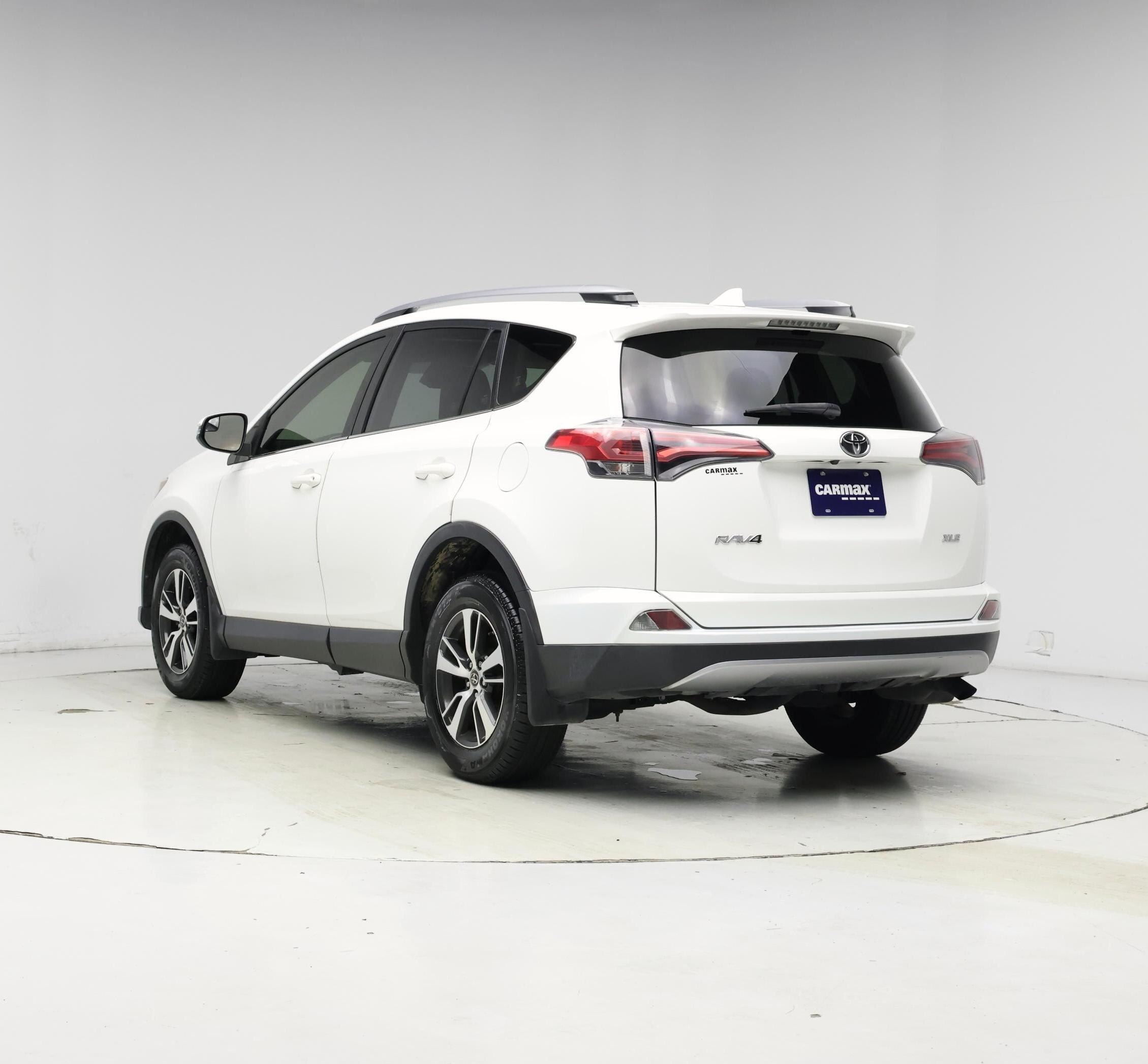 Thumbnail: 2017 Toyota RAV4 - 2