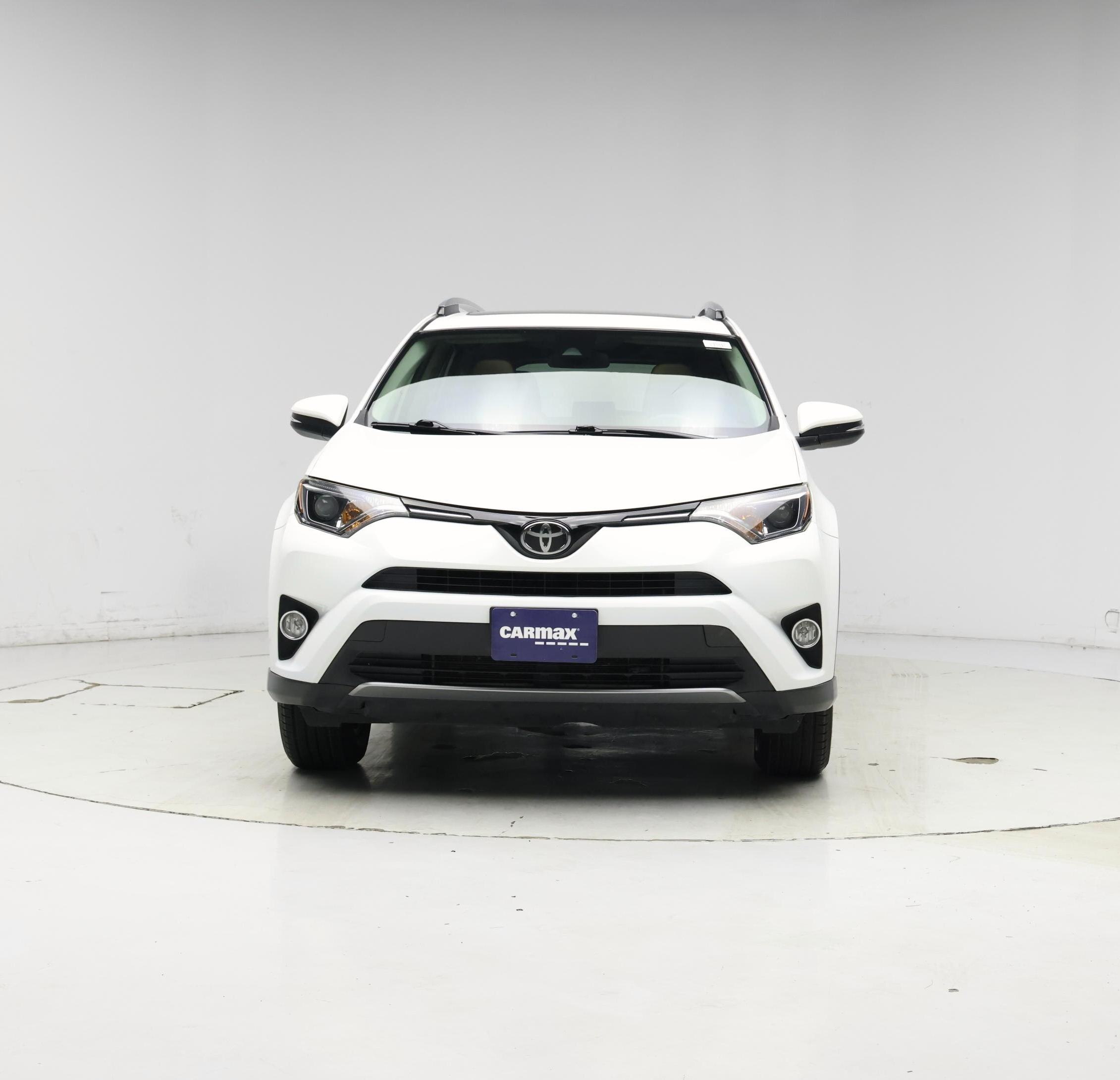 Thumbnail: 2017 Toyota RAV4 - 5