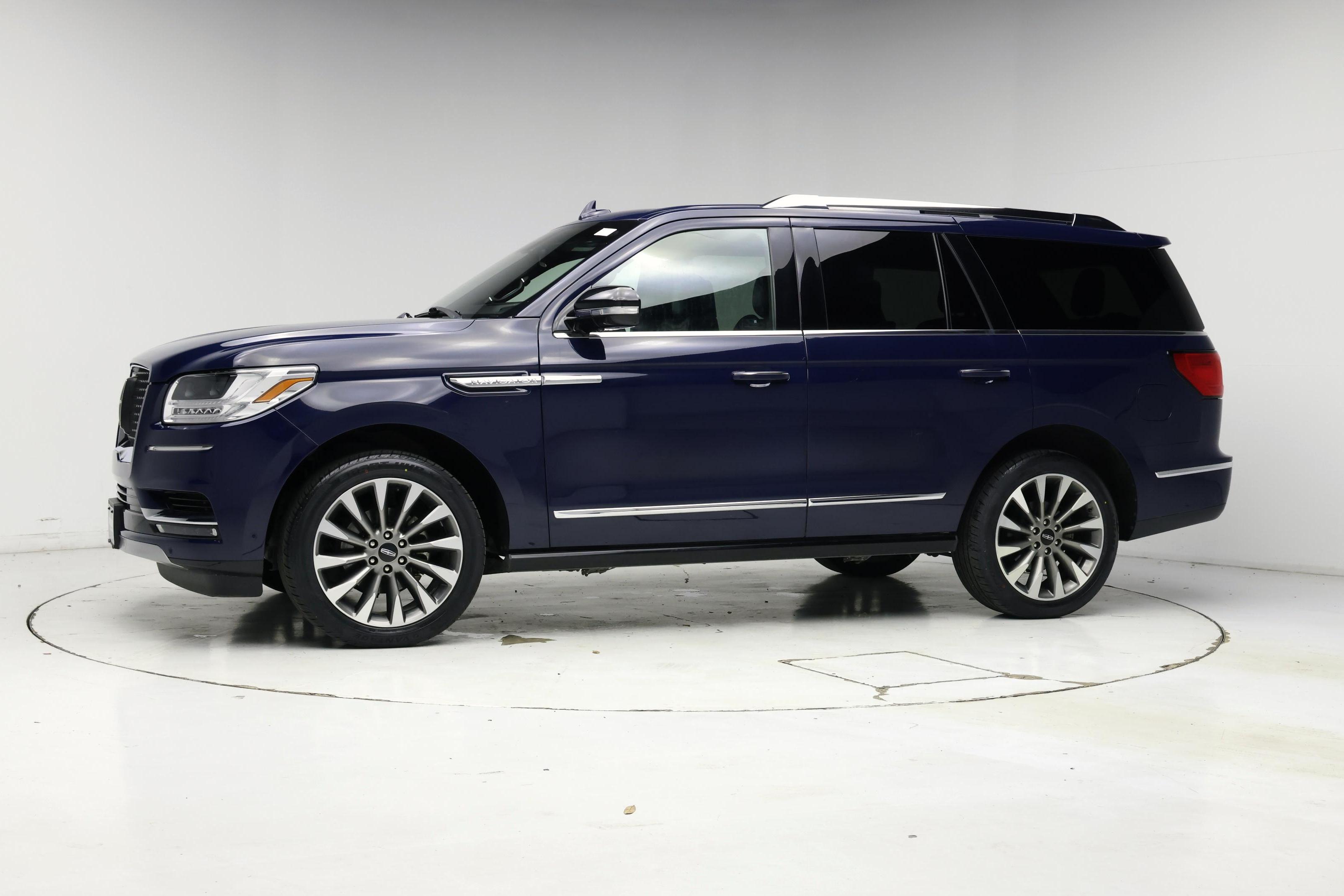 Thumbnail: 2020 Lincoln Navigator - 3