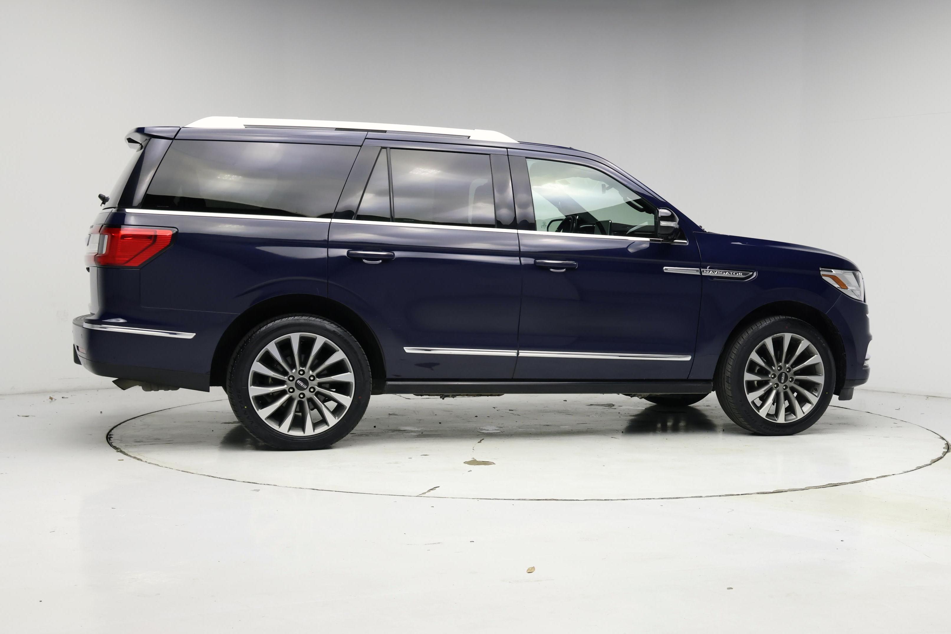 Thumbnail: 2020 Lincoln Navigator - 7