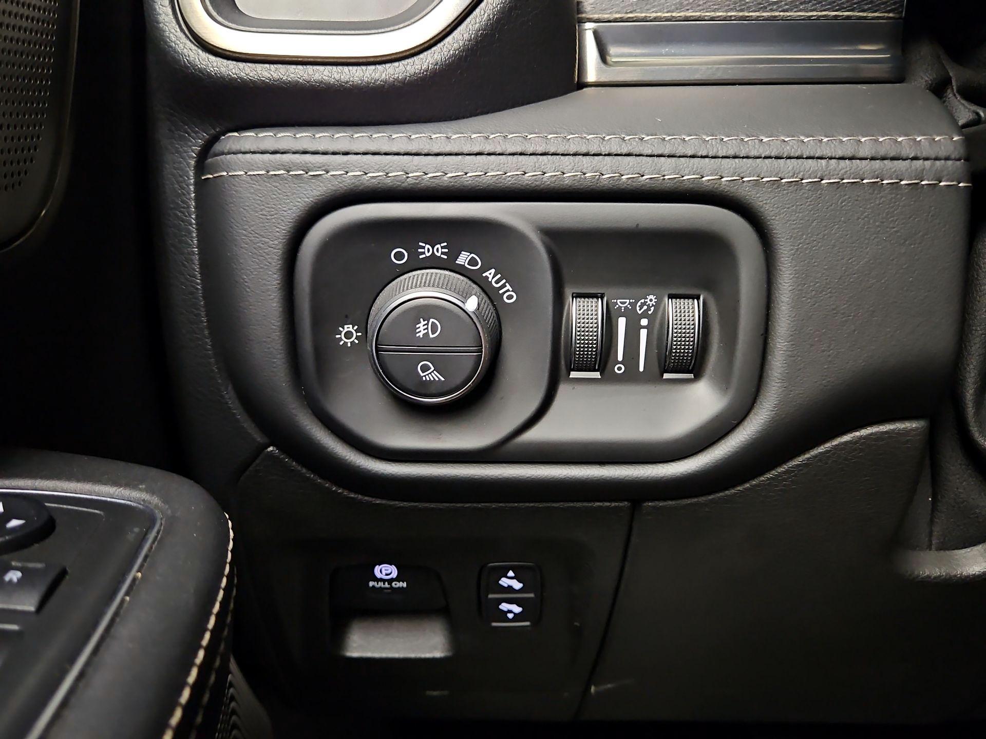 Thumbnail: 2019 RAM 1500 - 13