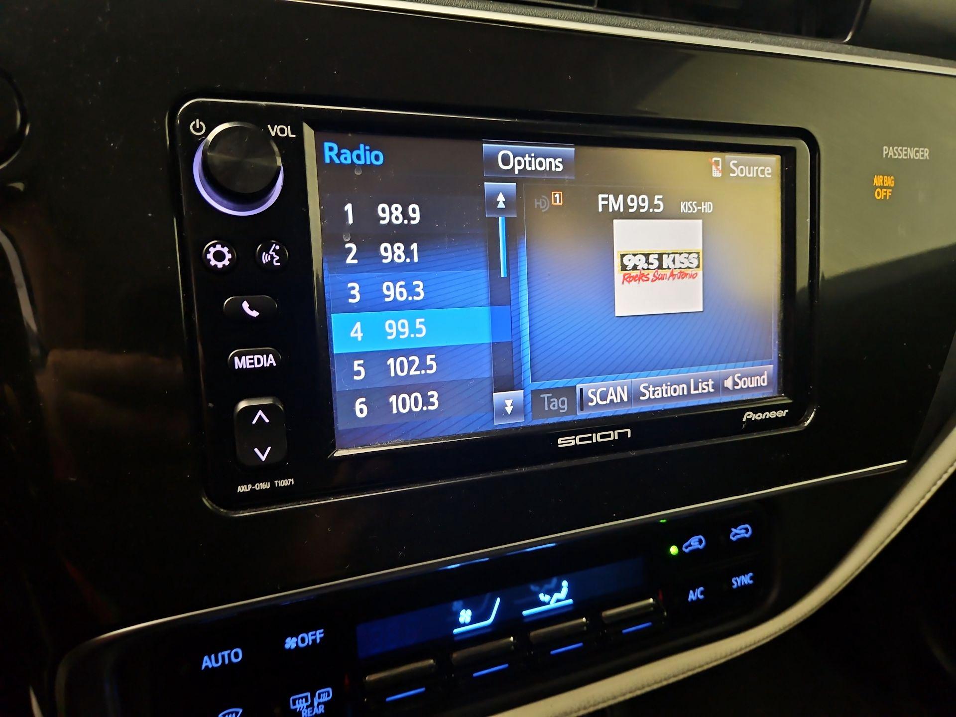 Thumbnail: 2016 Scion iM - 15