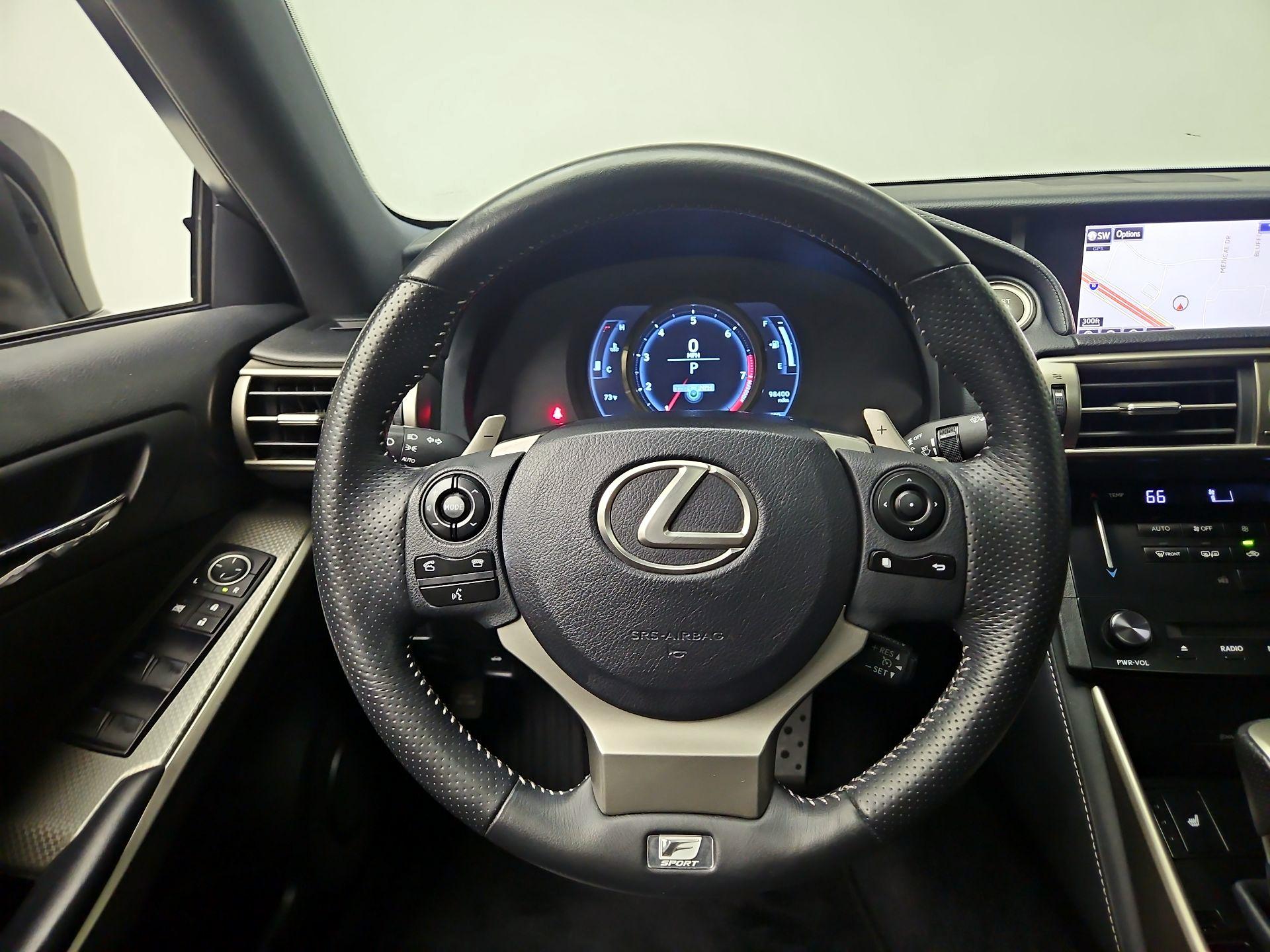 Thumbnail: 2014 Lexus IS - 10