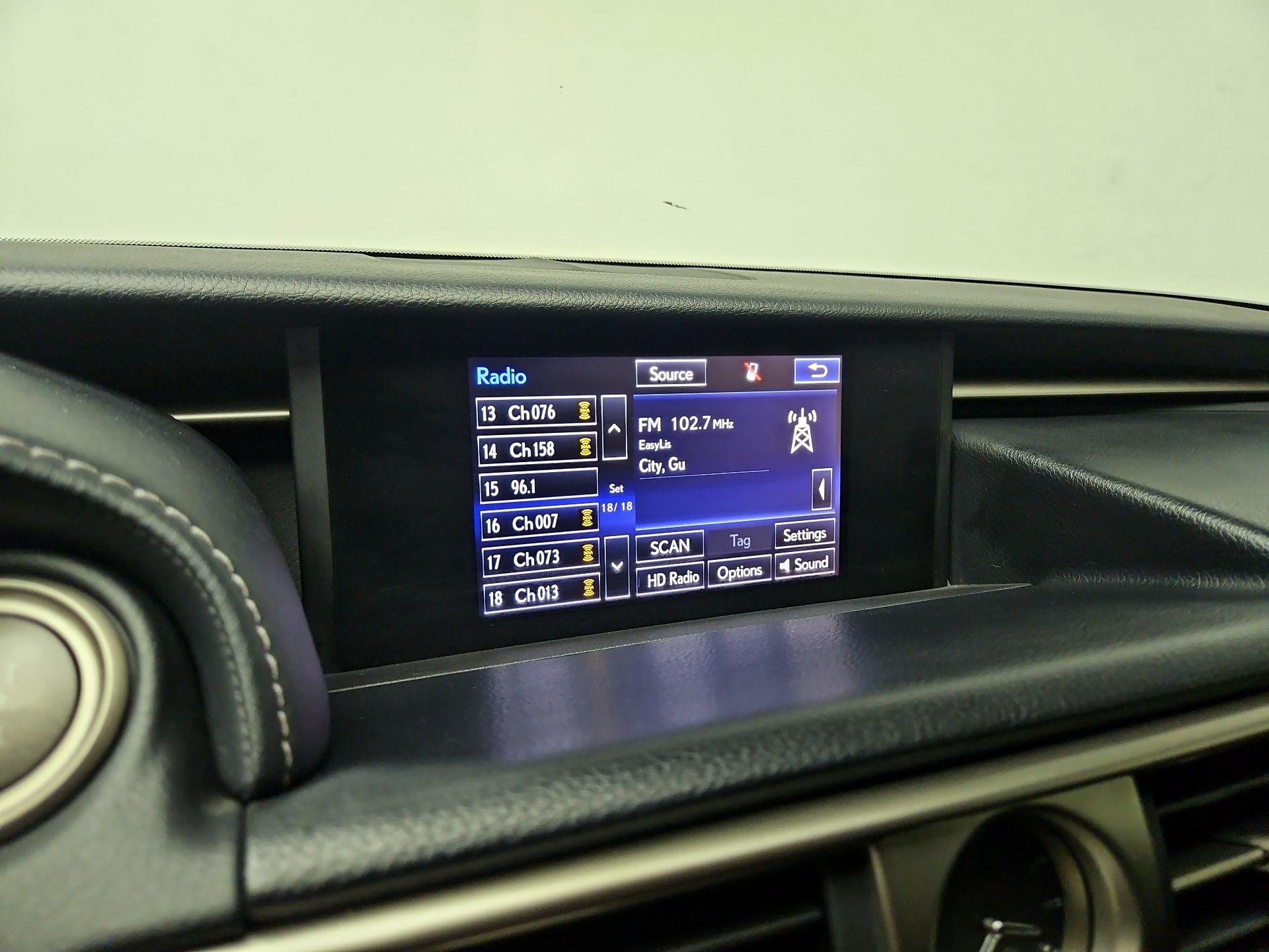 Thumbnail: 2014 Lexus IS - 16