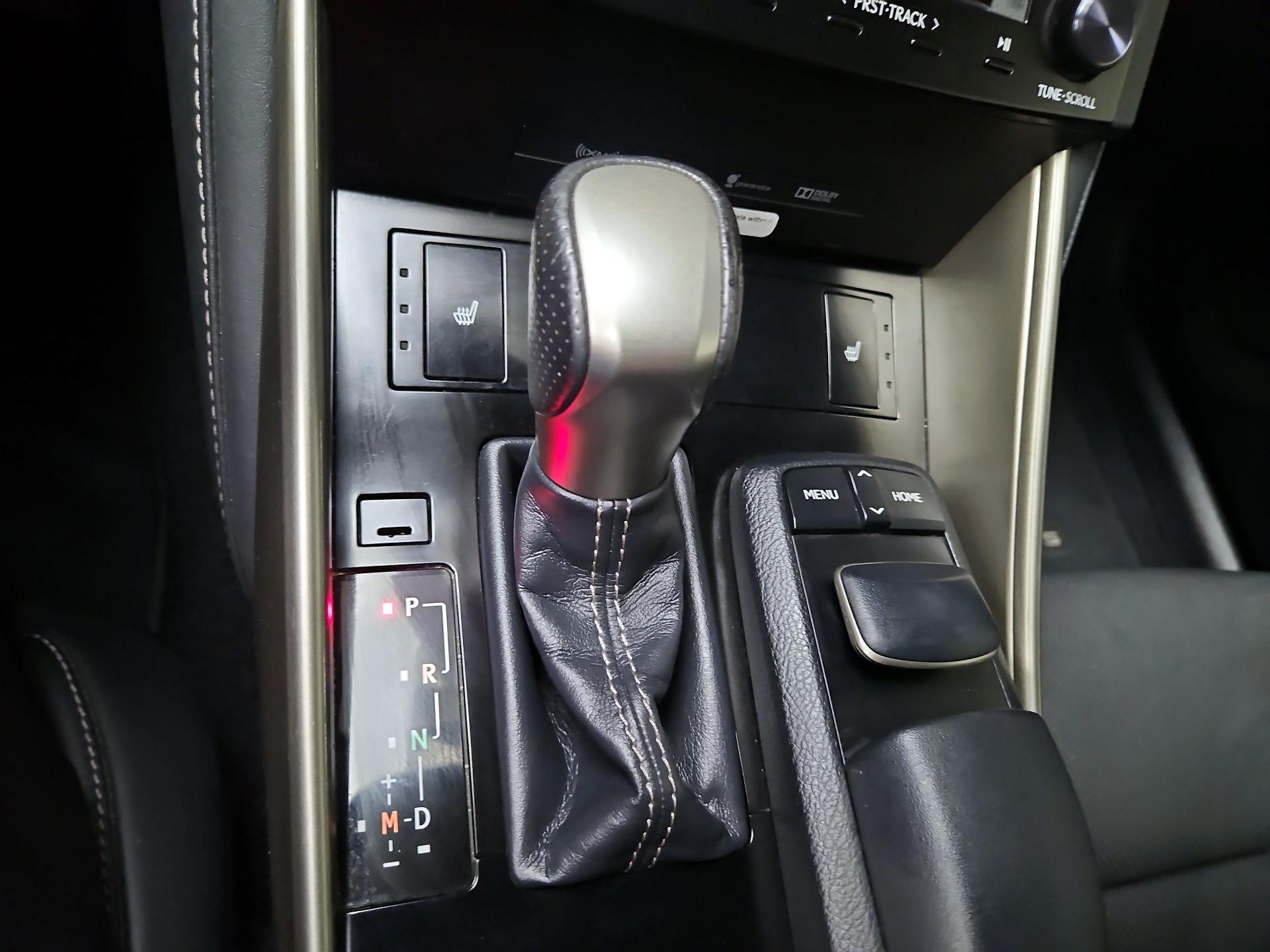 Thumbnail: 2014 Lexus IS - 18