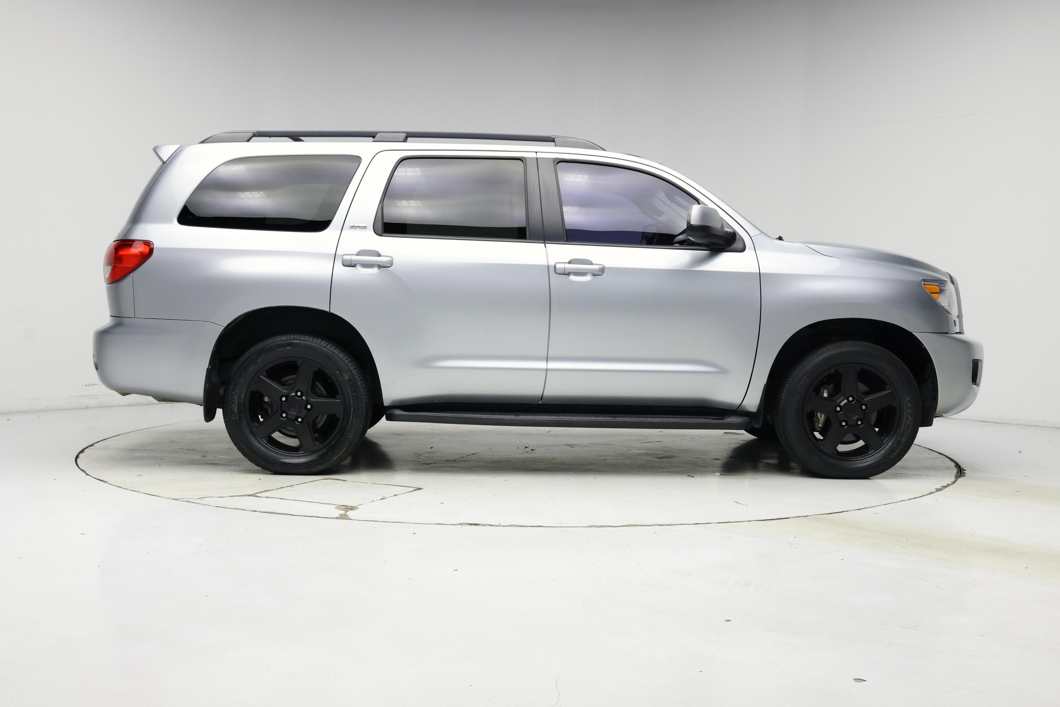 Thumbnail: 2015 Toyota Sequoia - 7