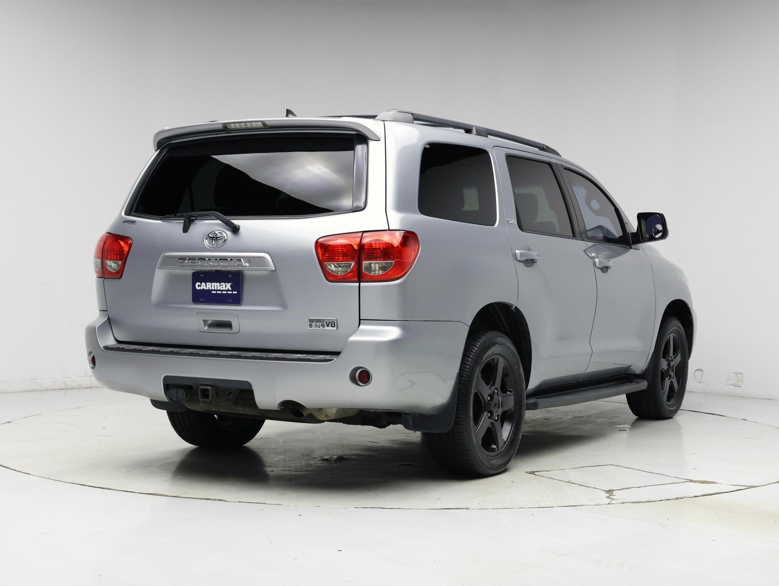Thumbnail: 2015 Toyota Sequoia - 8