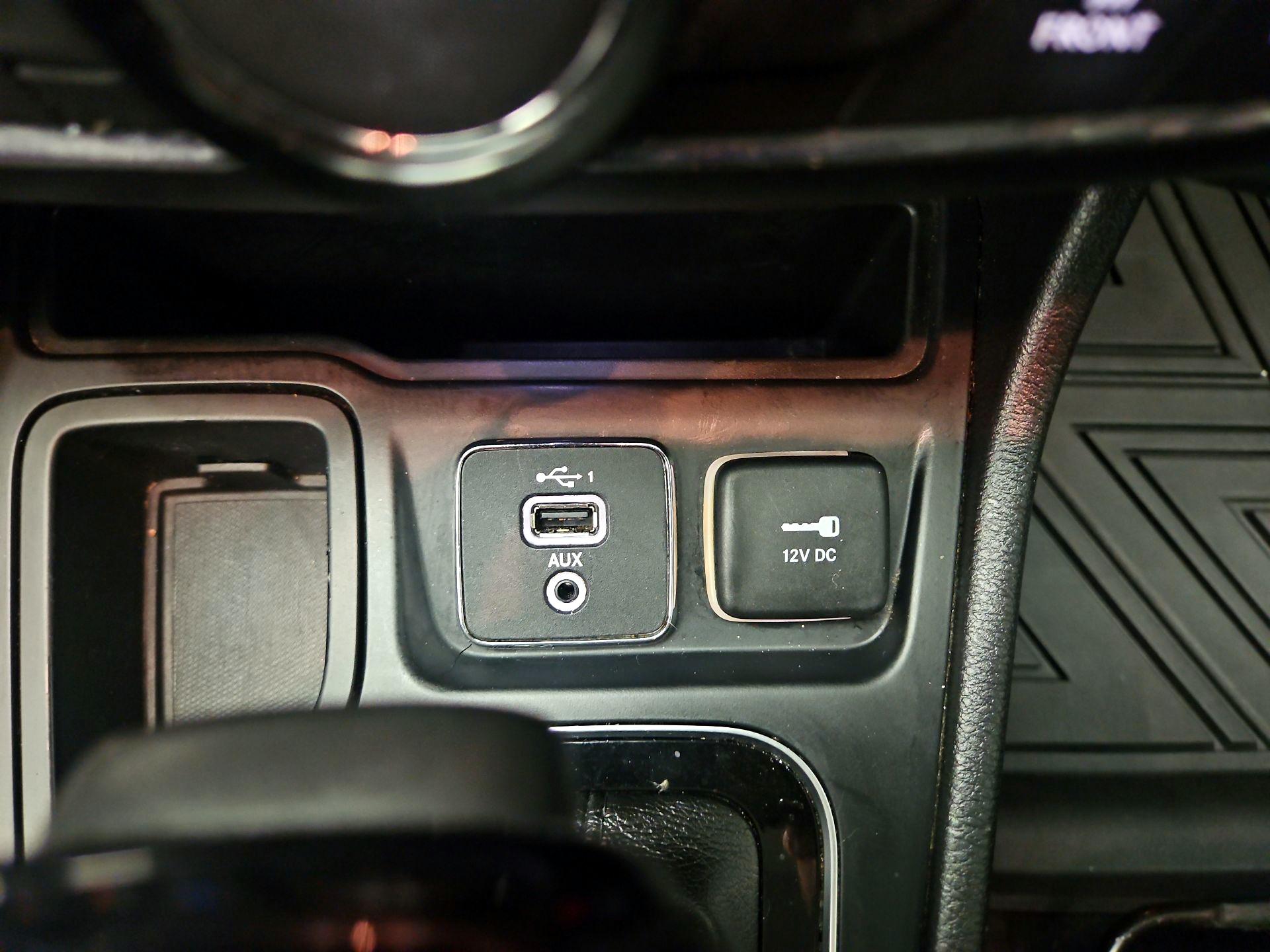 Thumbnail: 2020 Jeep Cherokee - 18