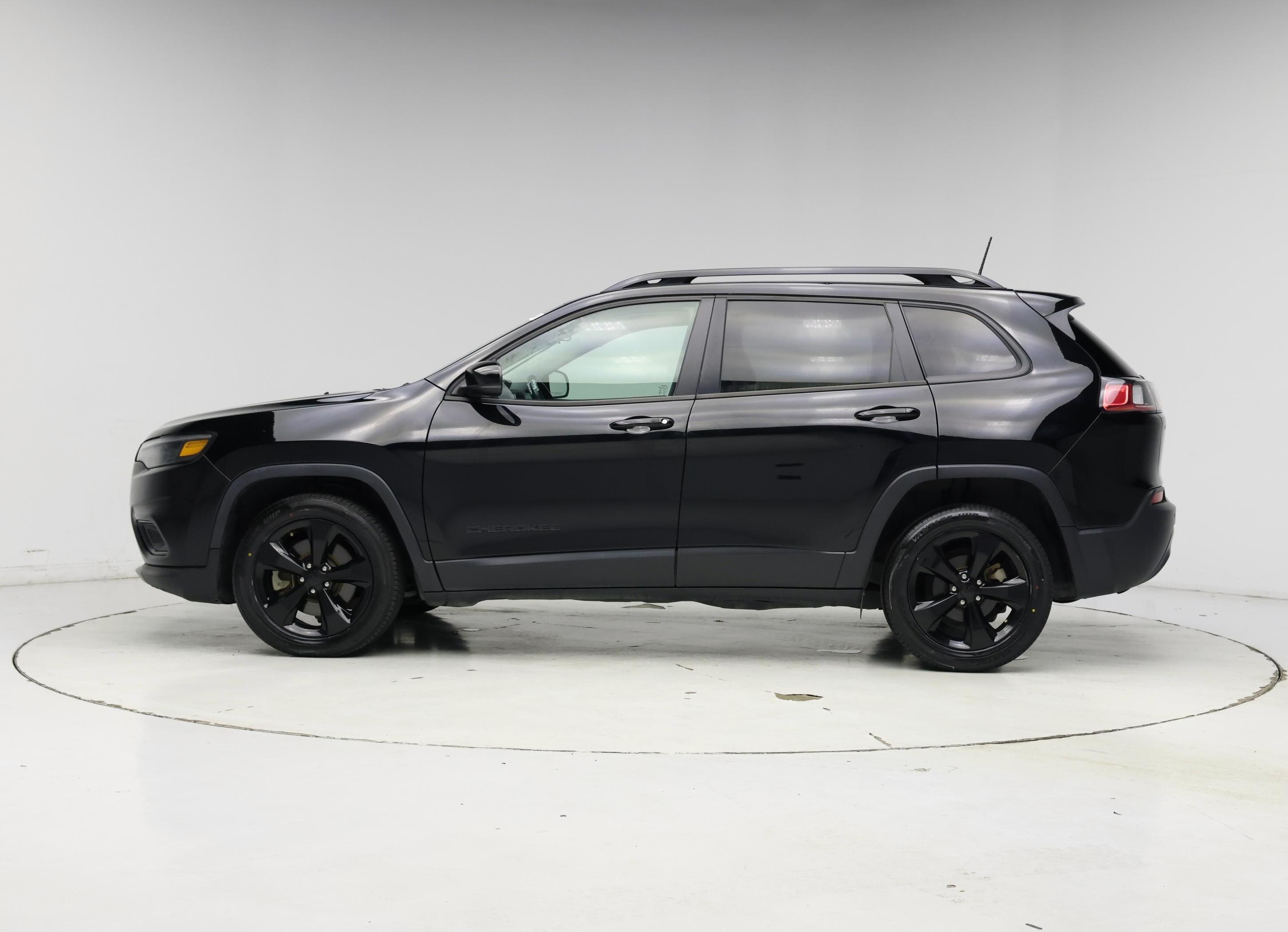 Thumbnail: 2020 Jeep Cherokee - 3
