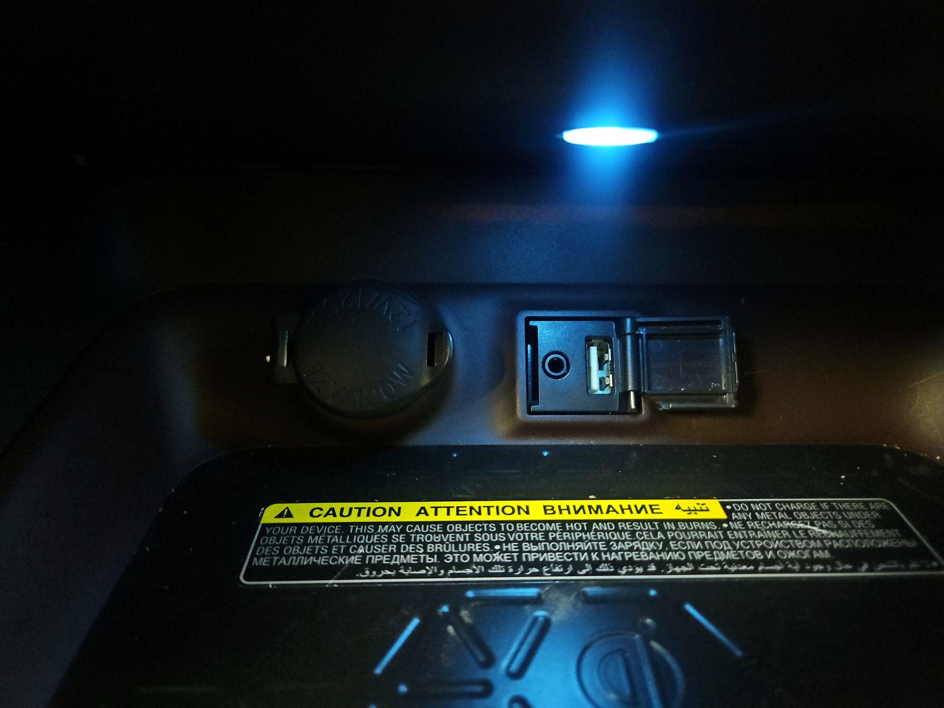 Thumbnail: 2019 Toyota RAV4 - 19