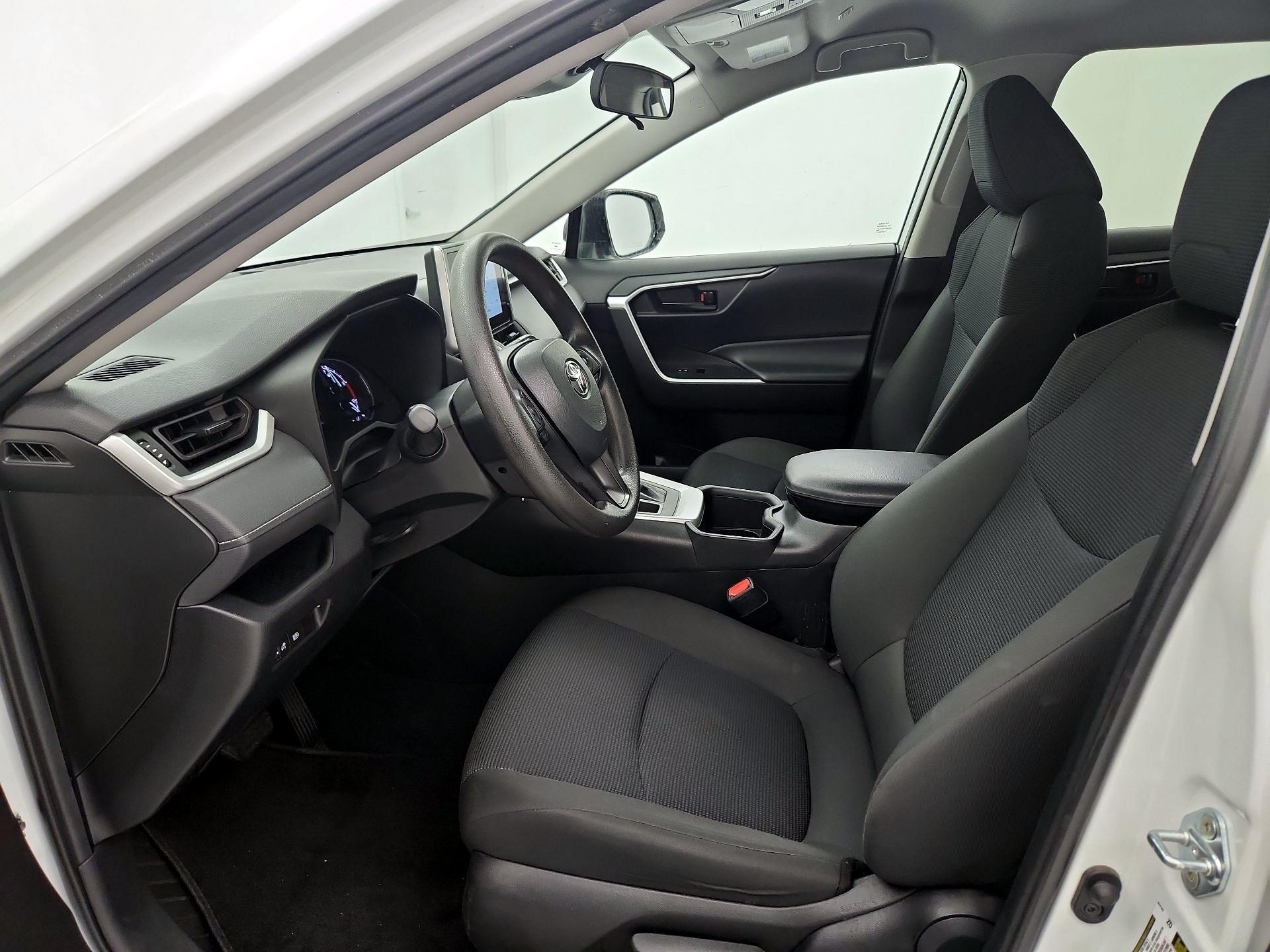 Thumbnail: 2024 Toyota RAV4 - 11