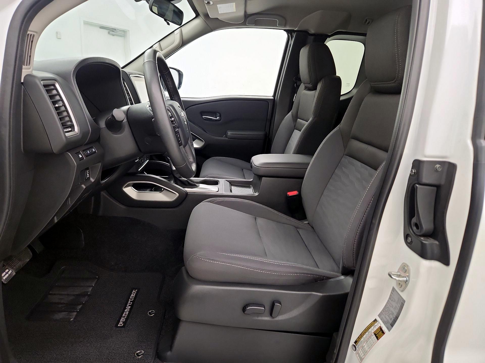 Thumbnail: 2024 Nissan Frontier - 11