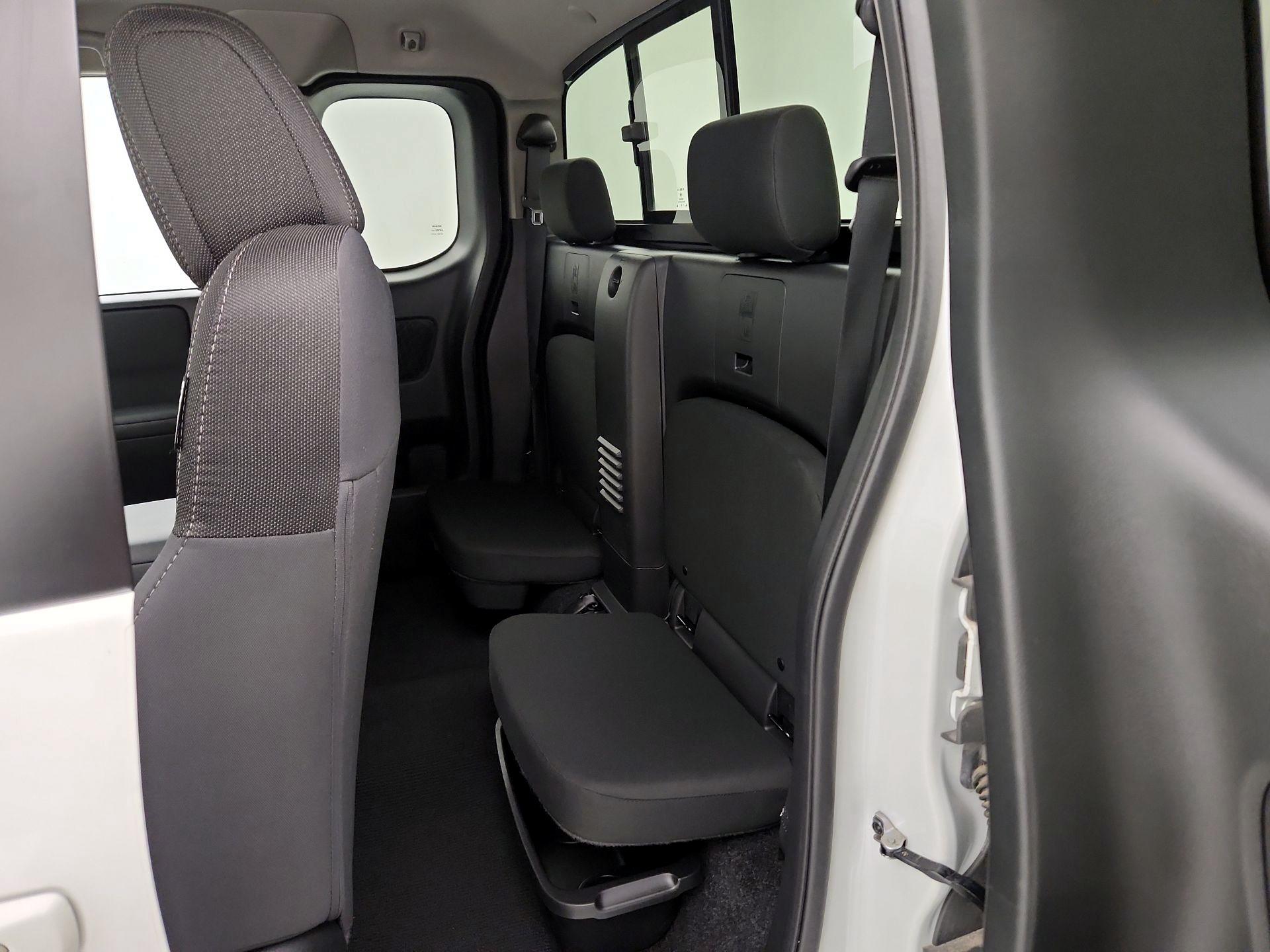 Thumbnail: 2024 Nissan Frontier - 19