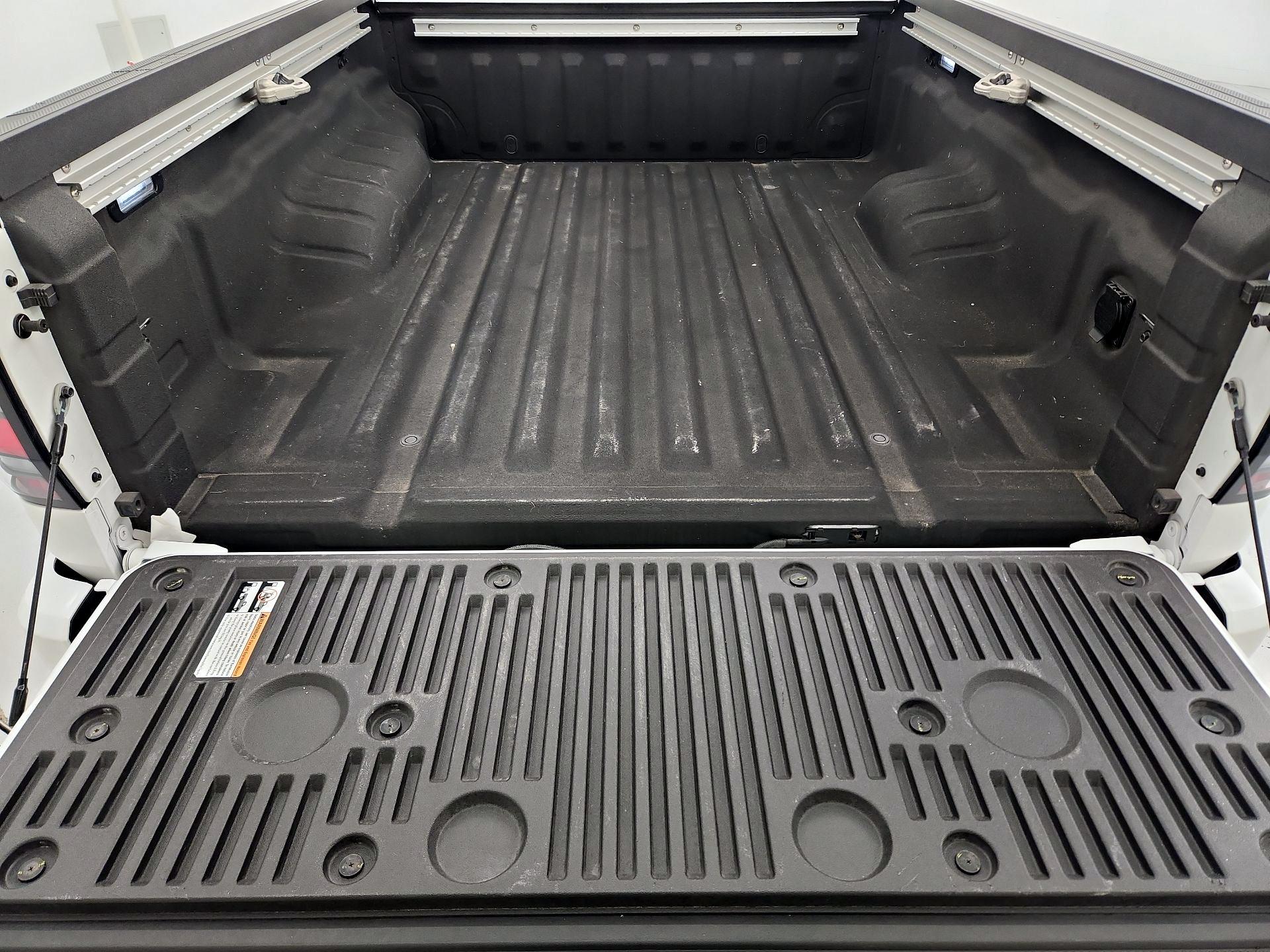 Thumbnail: 2024 Nissan Frontier - 20