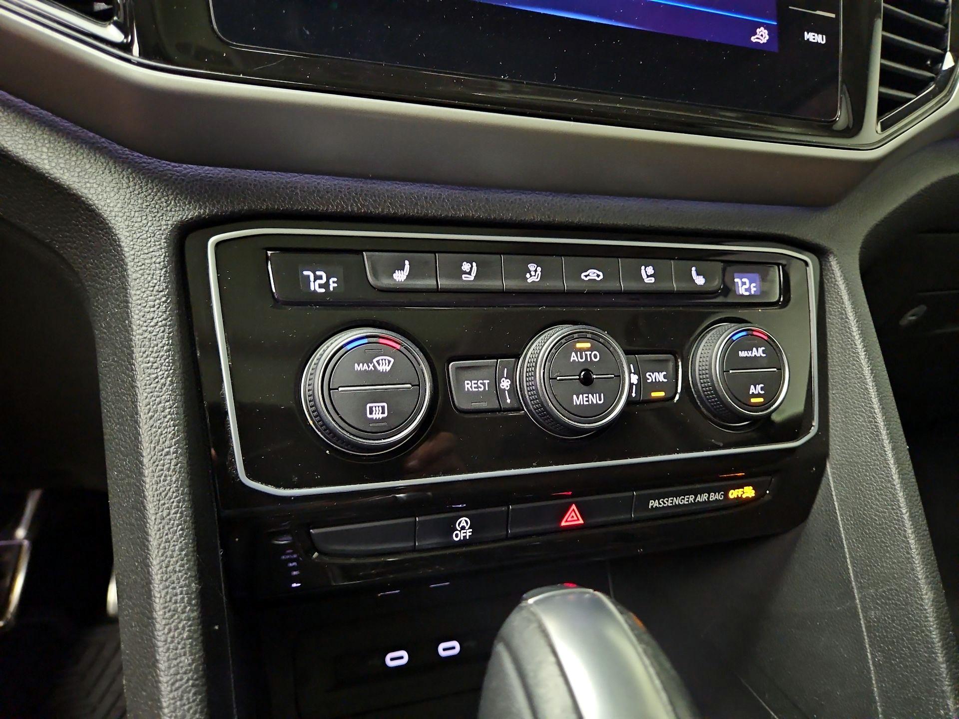 Thumbnail: 2022 Volkswagen Atlas - 17