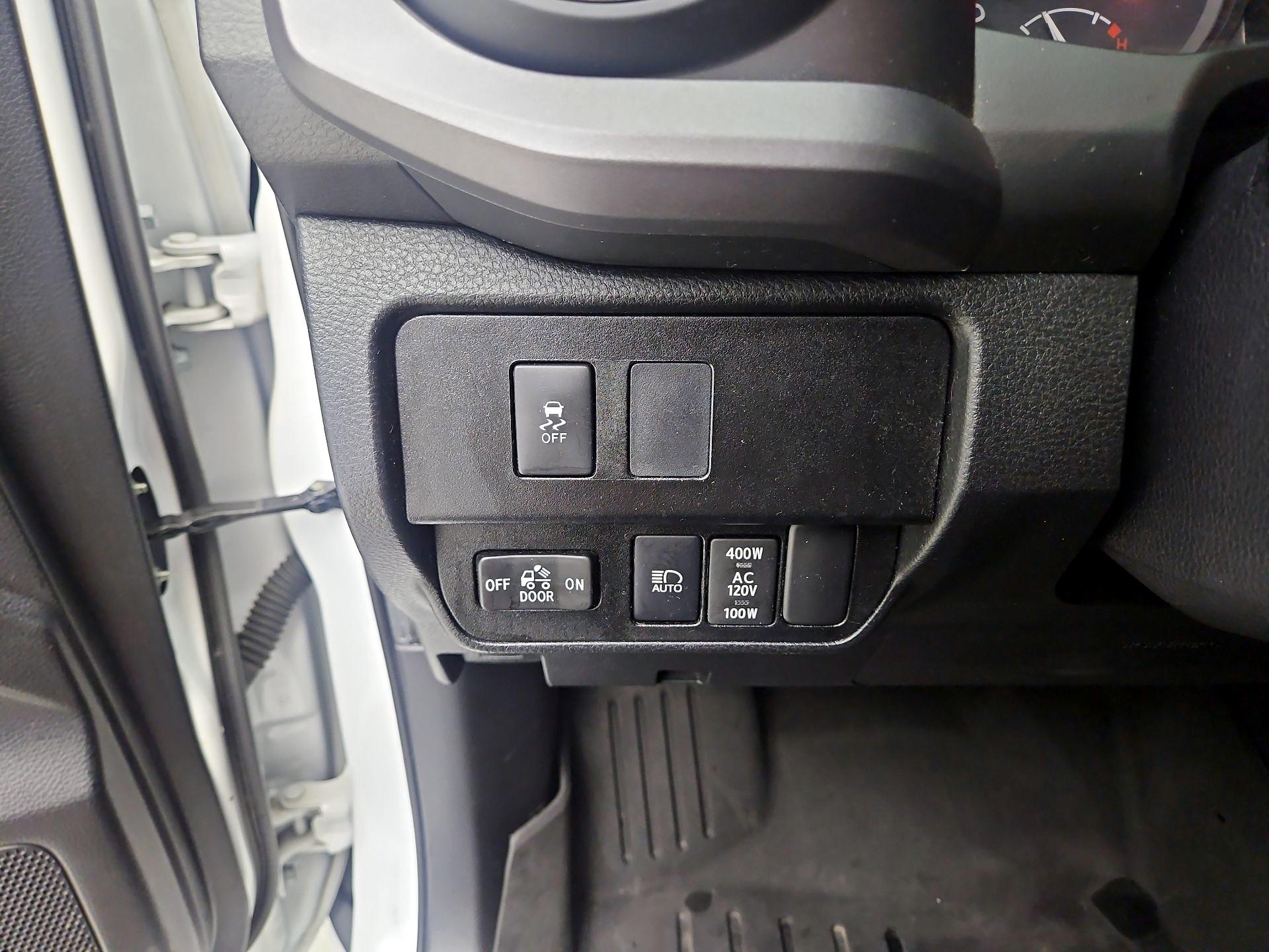 Thumbnail: 2022 Toyota Tacoma - 13