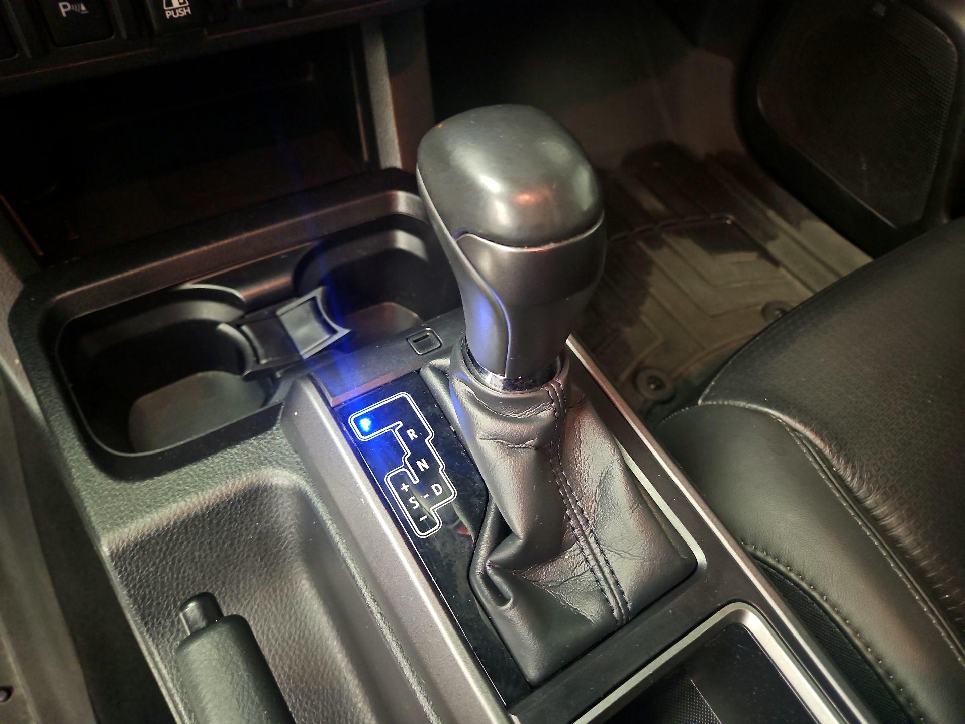 Thumbnail: 2022 Toyota Tacoma - 18