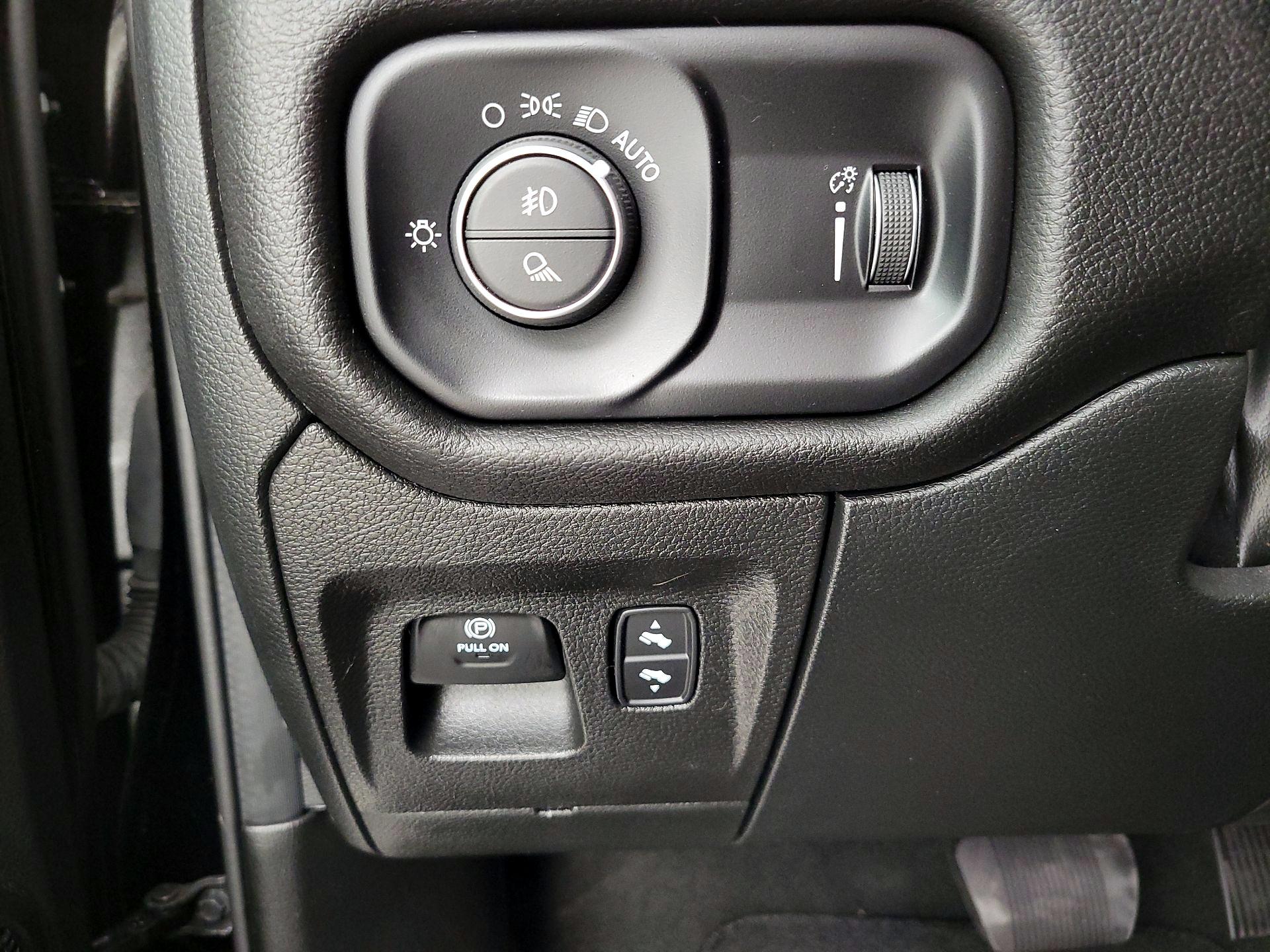 Thumbnail: 2023 RAM 1500 - 13