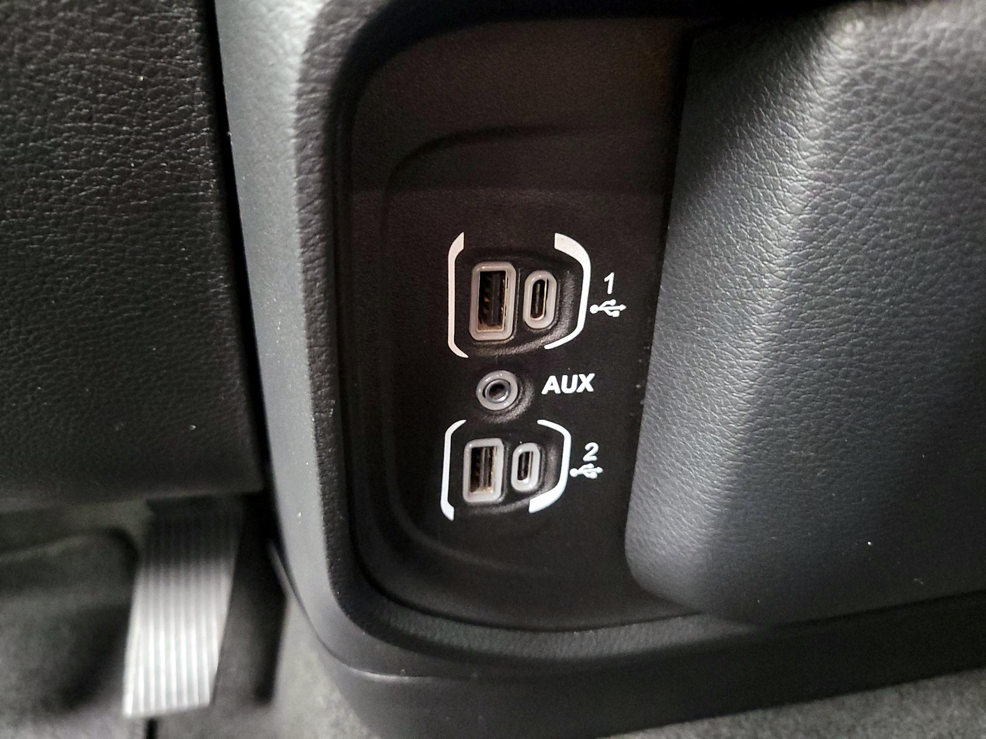 Thumbnail: 2024 RAM 1500 - 18