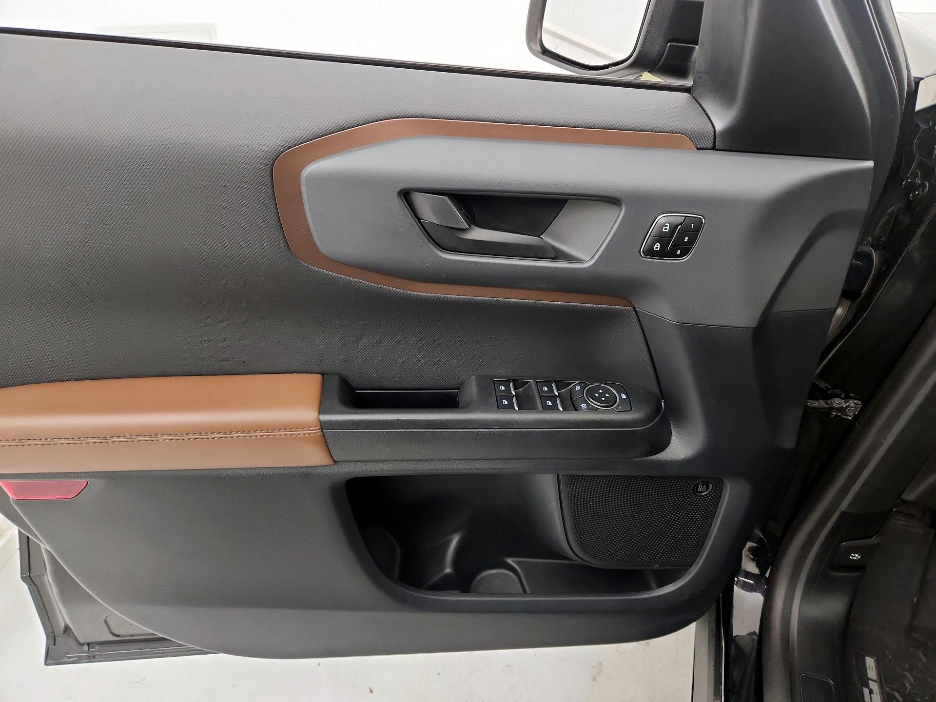 Thumbnail: 2023 Ford Bronco Sport - 12