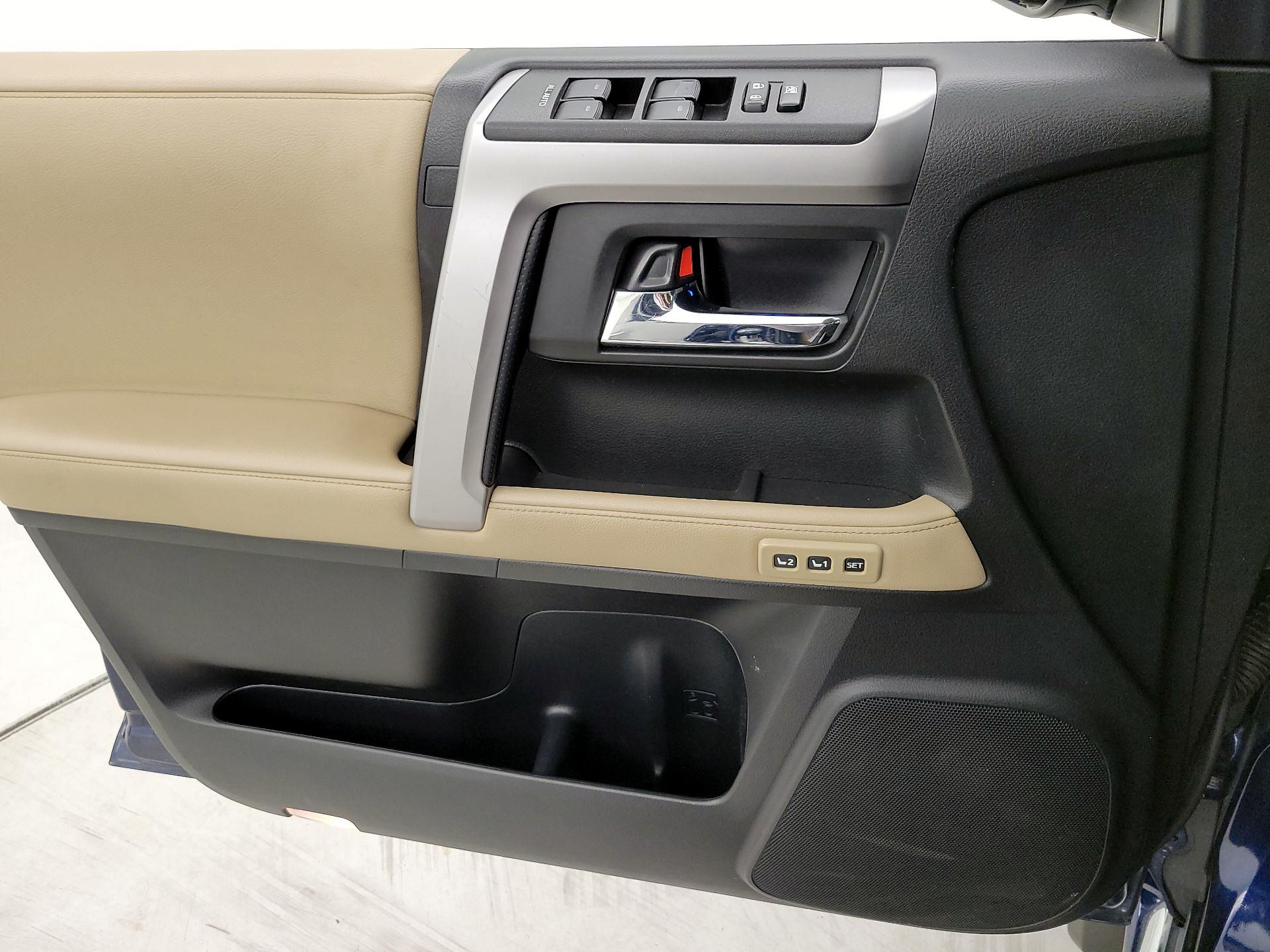 Thumbnail: 2021 Toyota 4Runner - 12