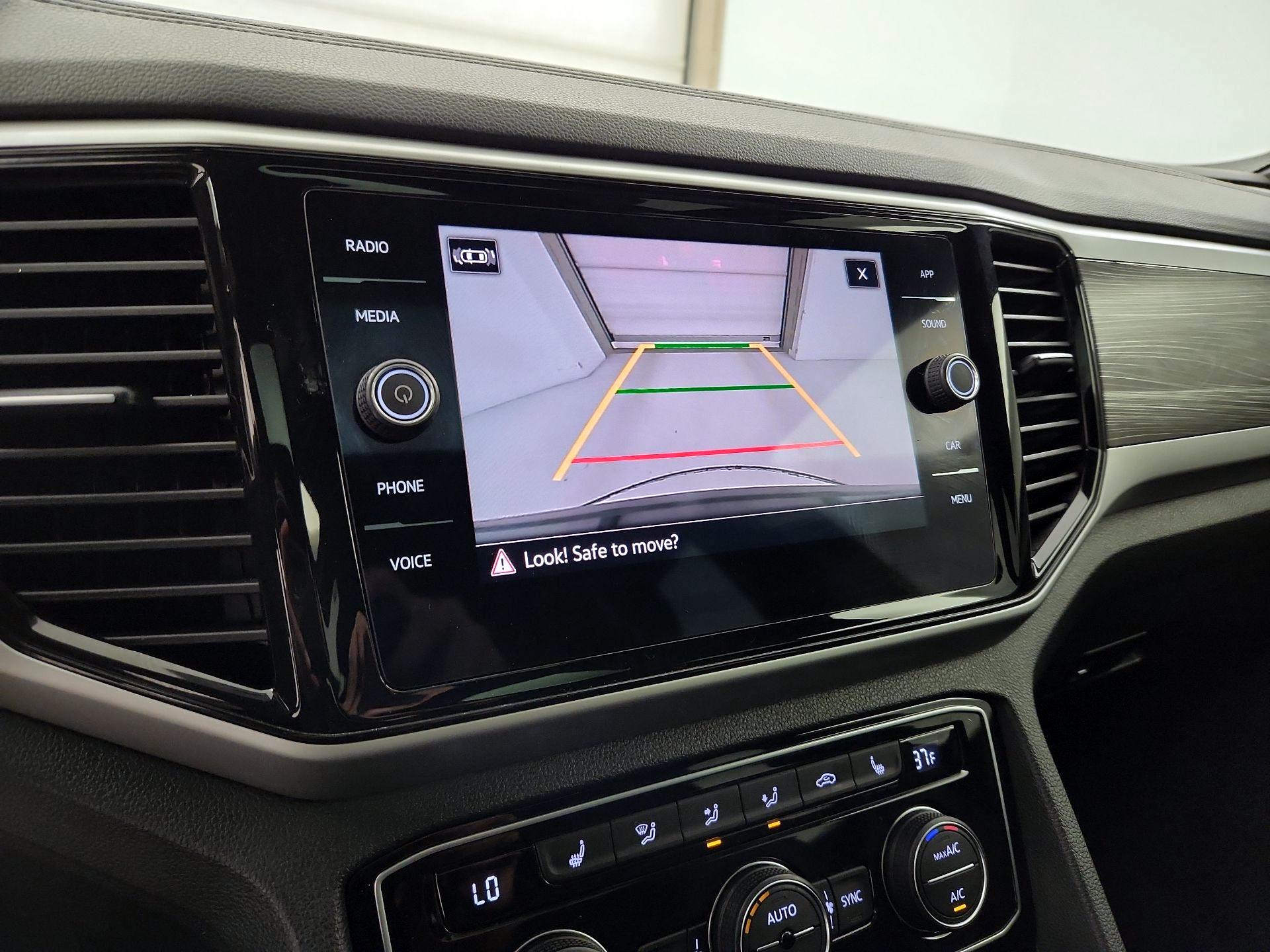 Thumbnail: 2023 Volkswagen Atlas - 14