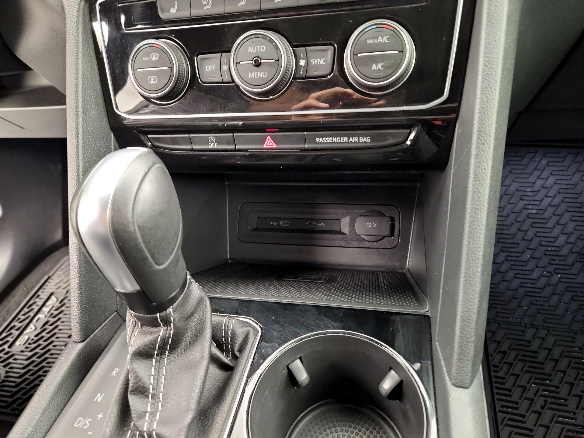 Thumbnail: 2023 Volkswagen Atlas - 18