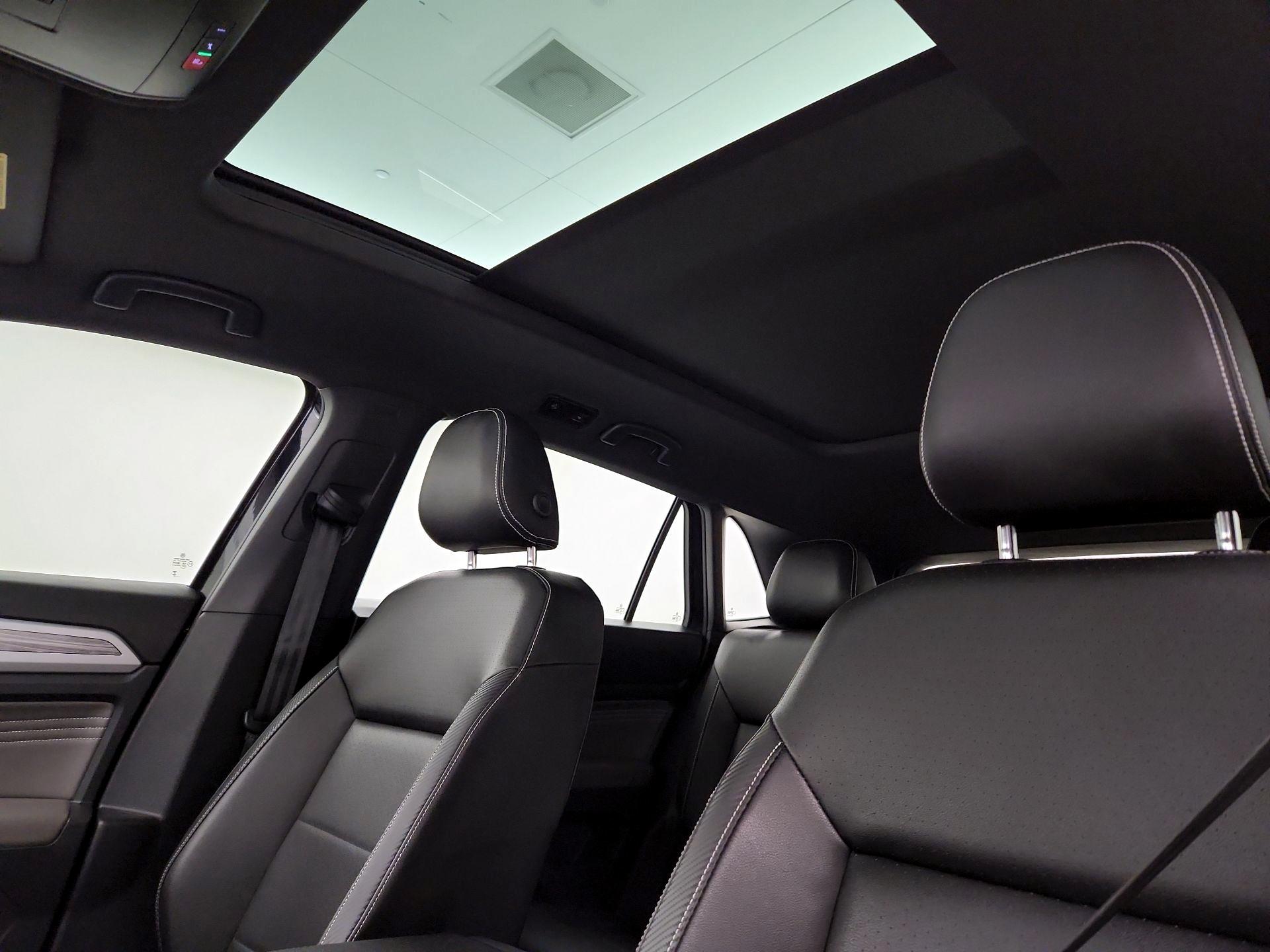 Thumbnail: 2023 Volkswagen Atlas - 19