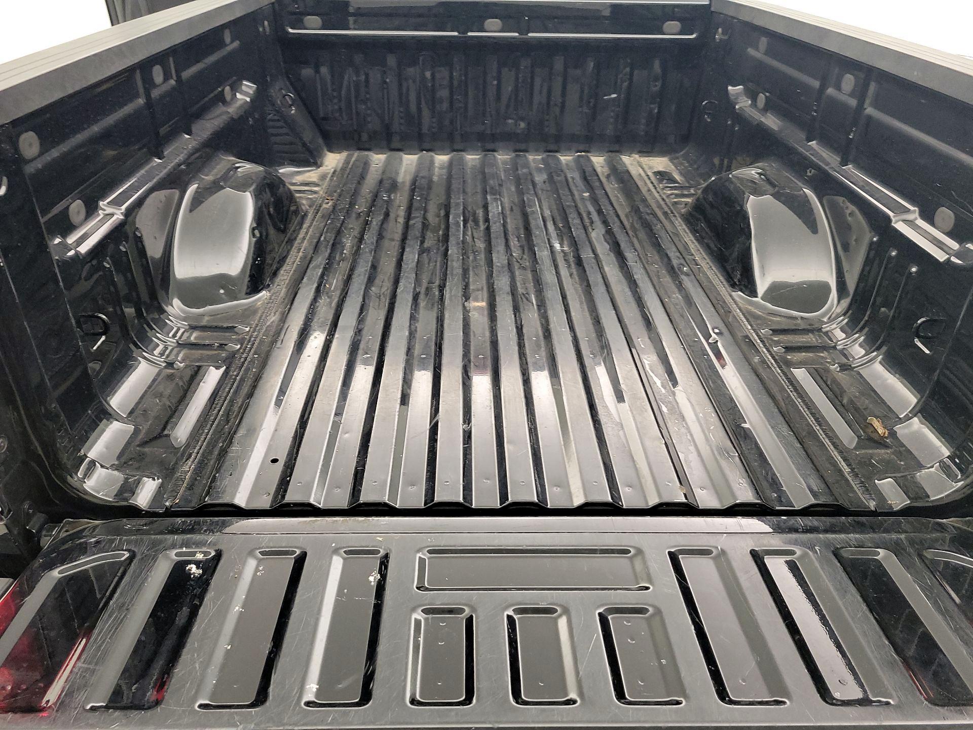 Thumbnail: 2022 Chevrolet Colorado - 18