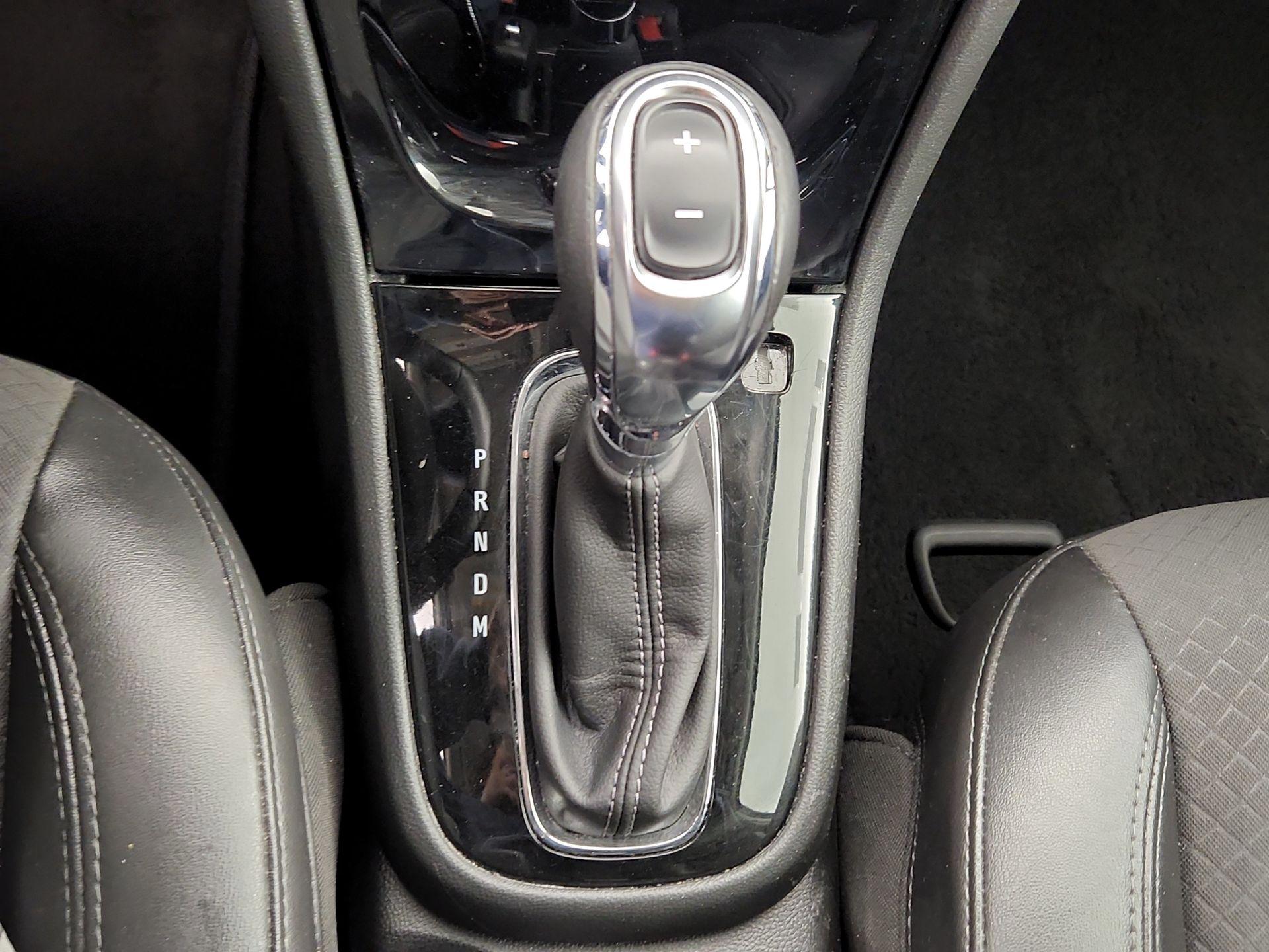 Thumbnail: 2021 Buick Encore - 17